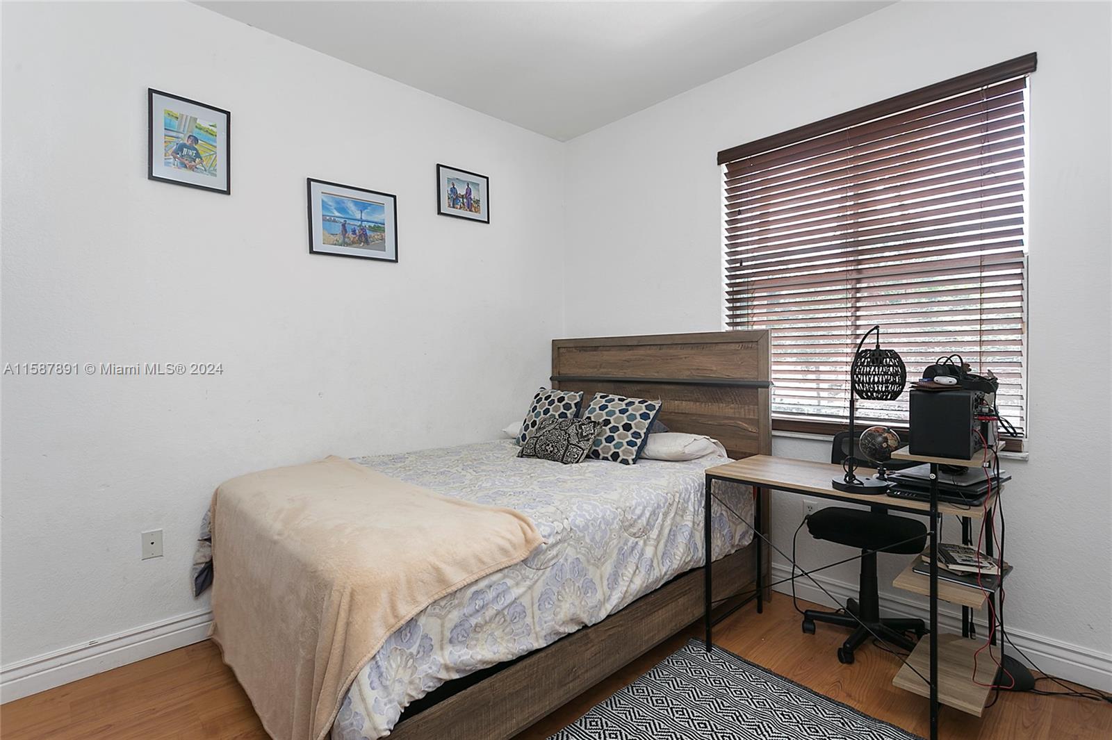 MERRICK PRESERVE CONDO - Residential