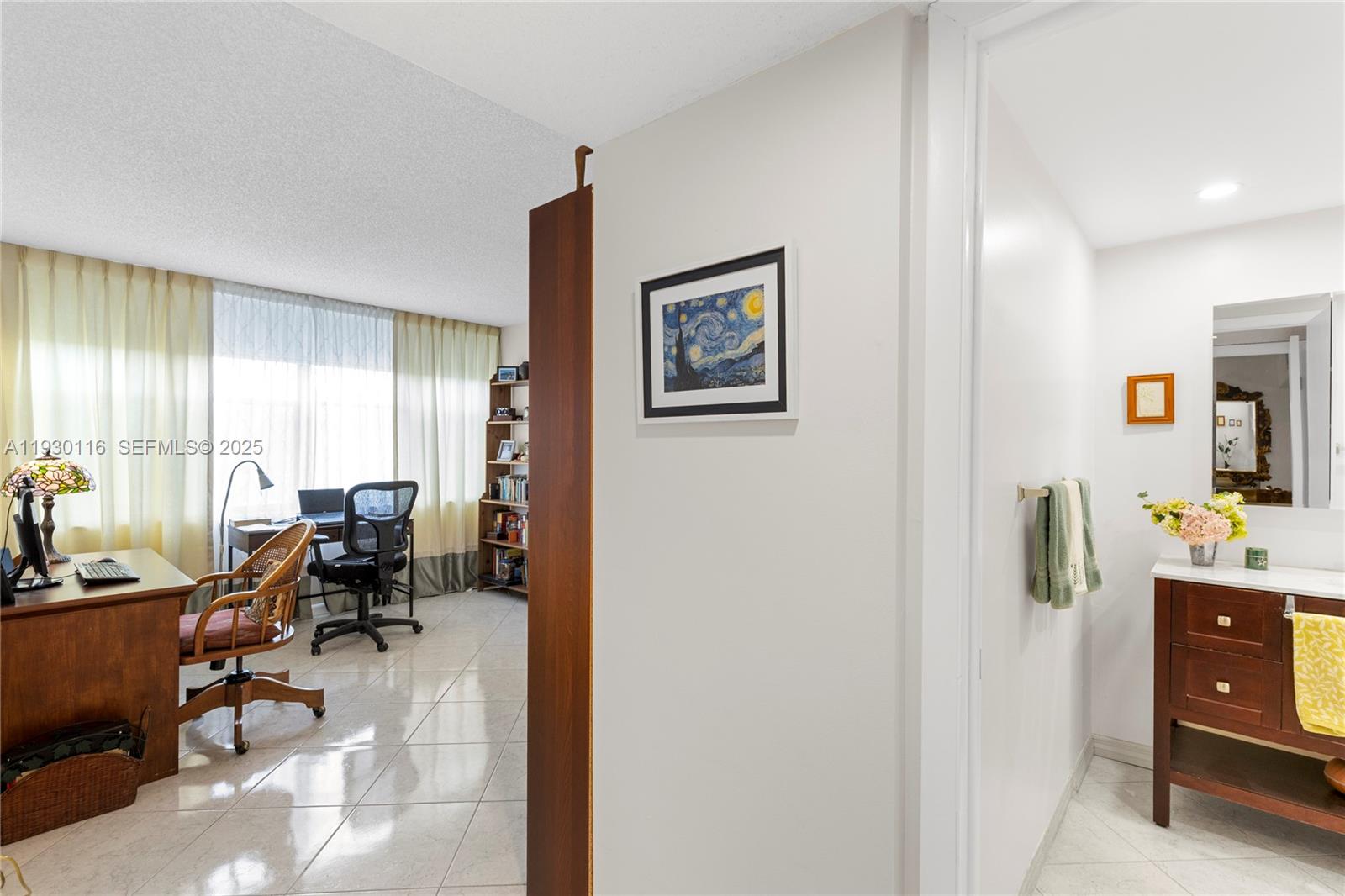 COUNTRY CLUB APTS AT - Residential