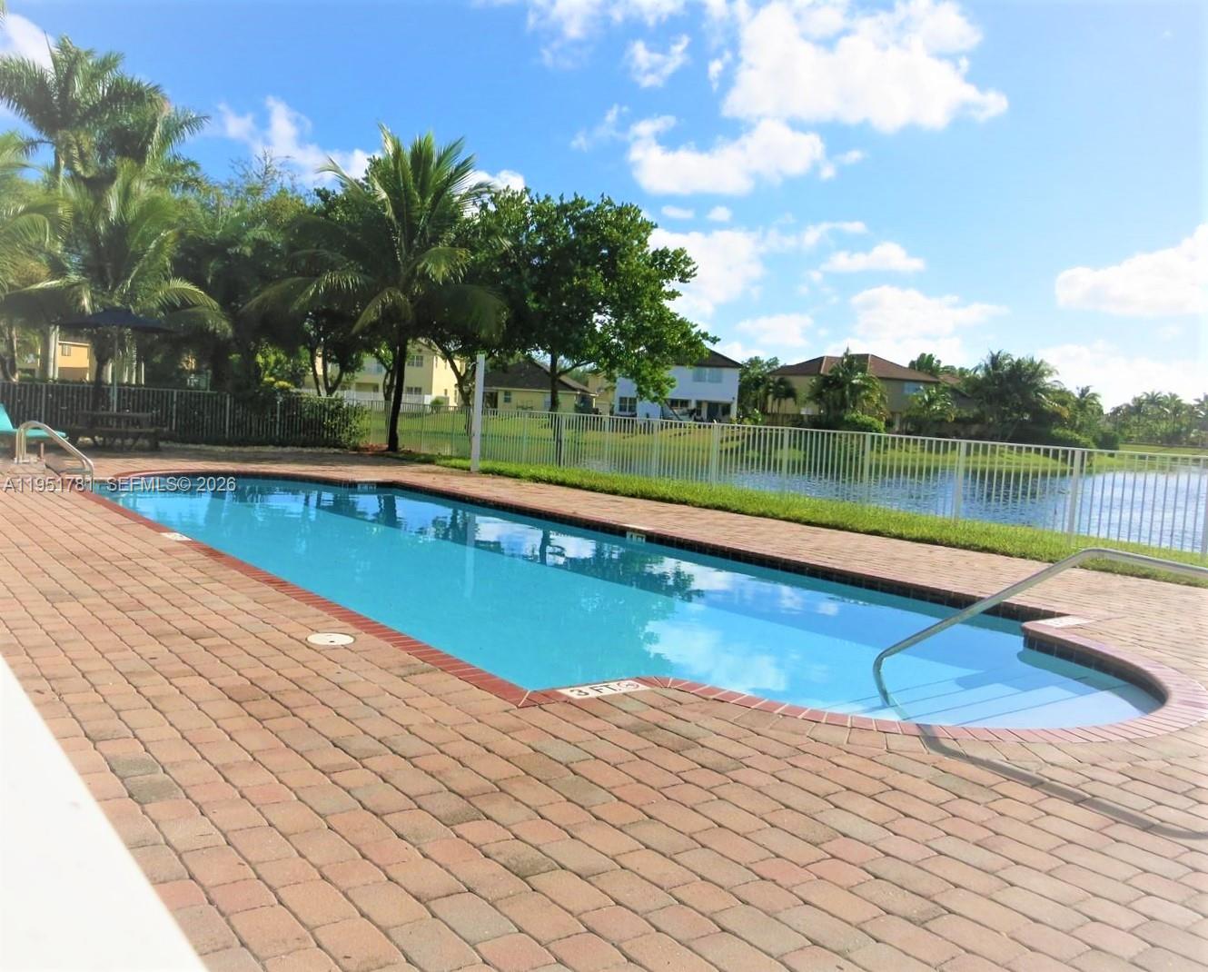 KENDALLAND - Residential