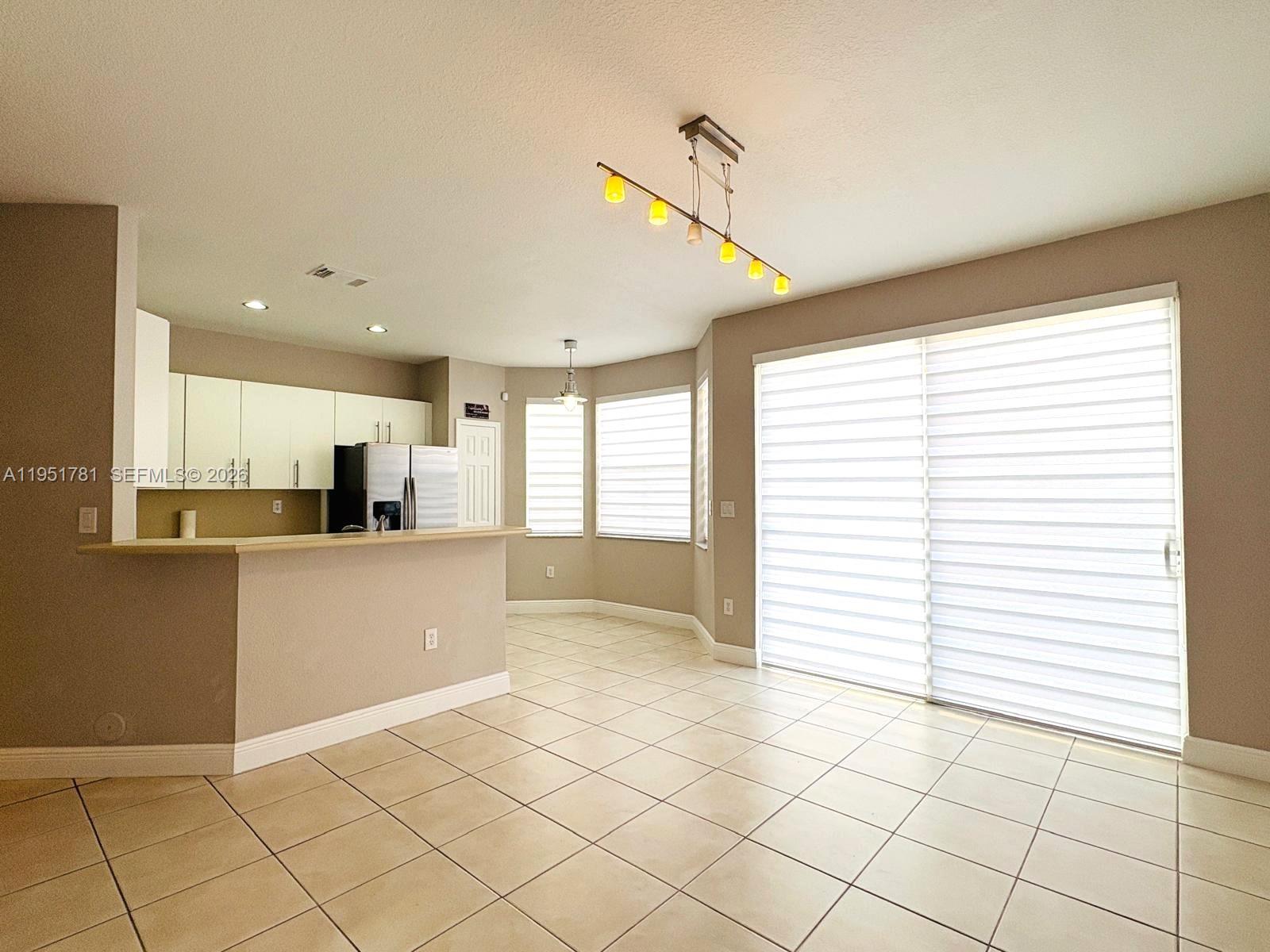 KENDALLAND - Residential