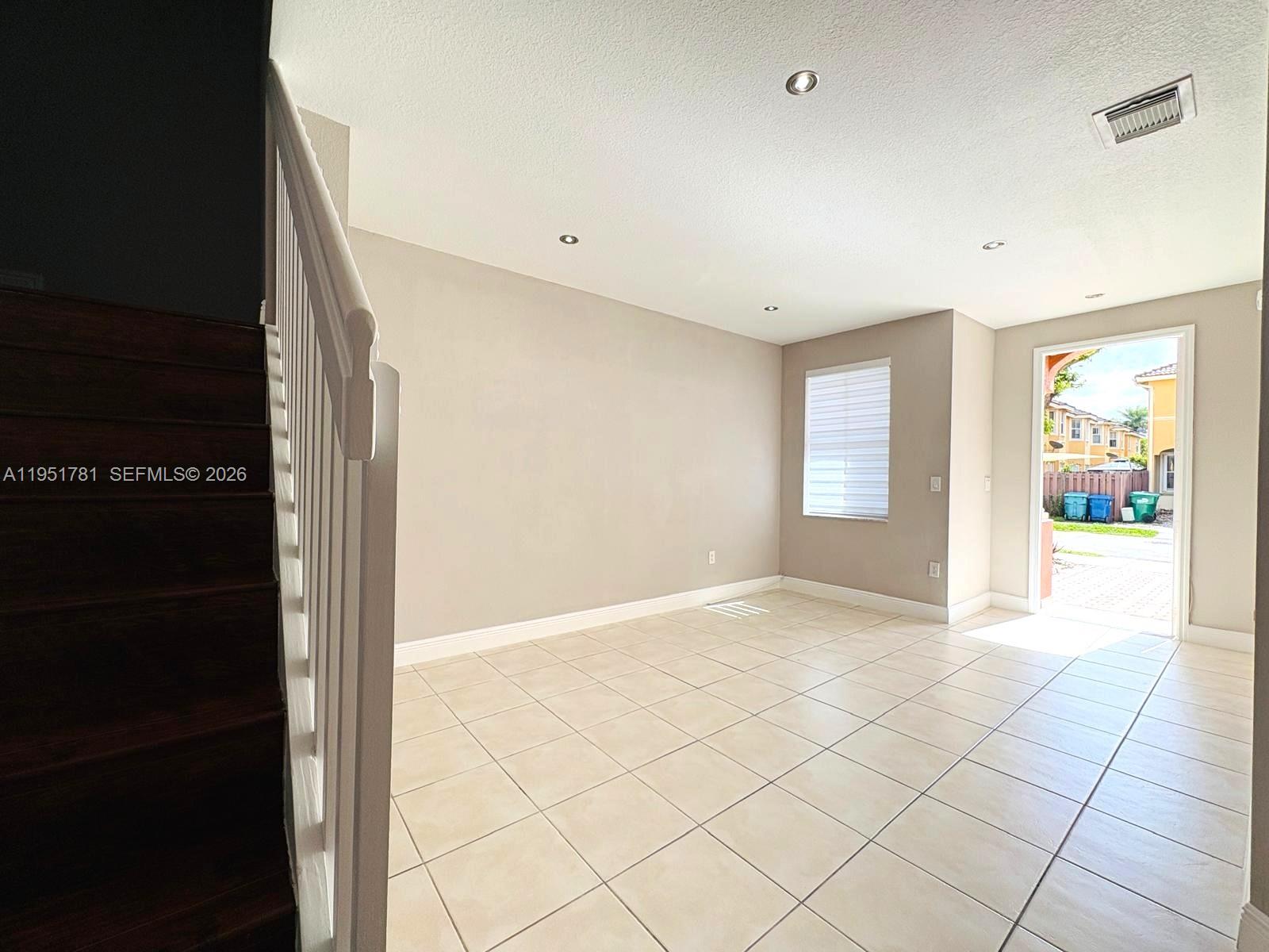 KENDALLAND - Residential