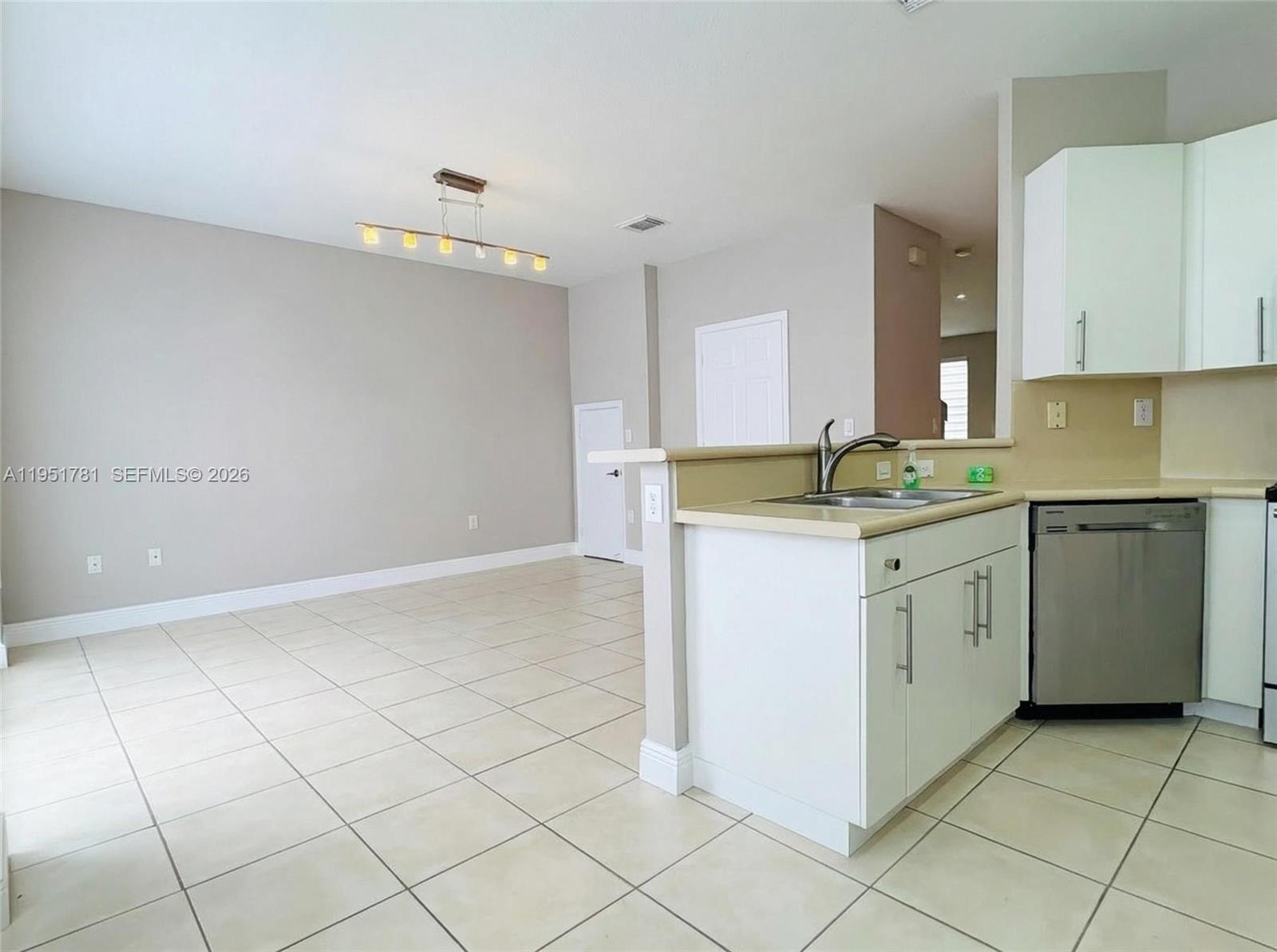 KENDALLAND - Residential