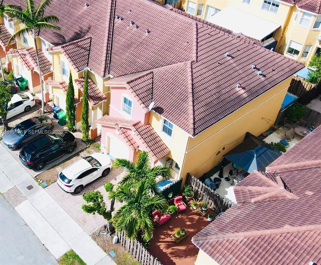 Photo of 16603 SW 79th Ter, Miami, FL 33193 (MLS # A11951781)