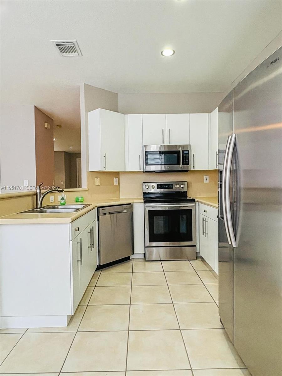 KENDALLAND - Residential