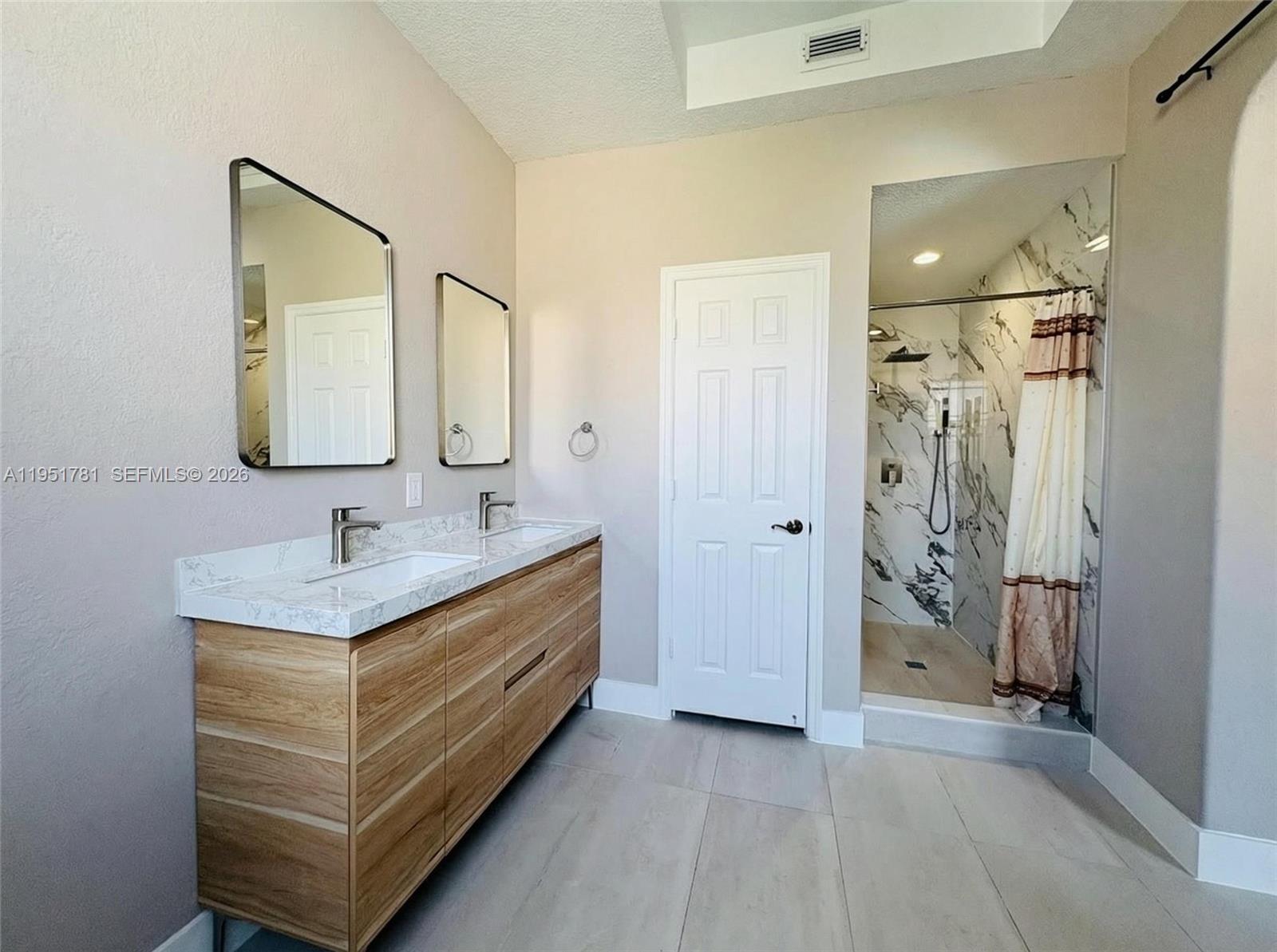 KENDALLAND - Residential