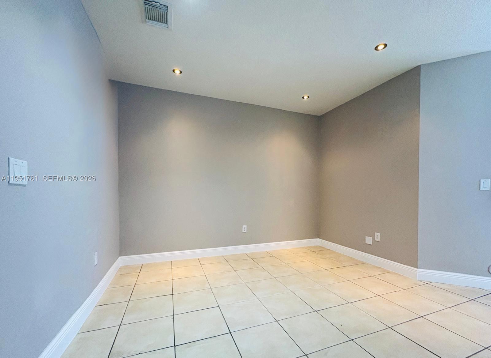 KENDALLAND - Residential