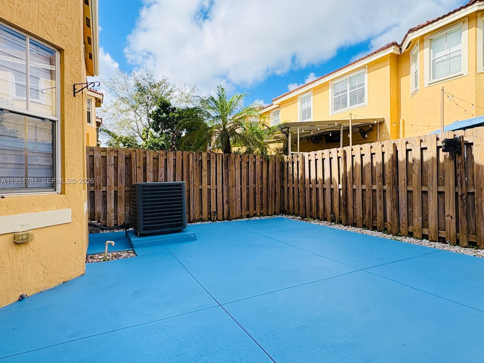 KENDALLAND - Residential