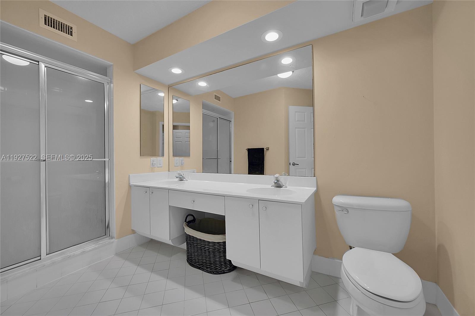 ST TROPEZ AT BOCA GOLF CO - Residential