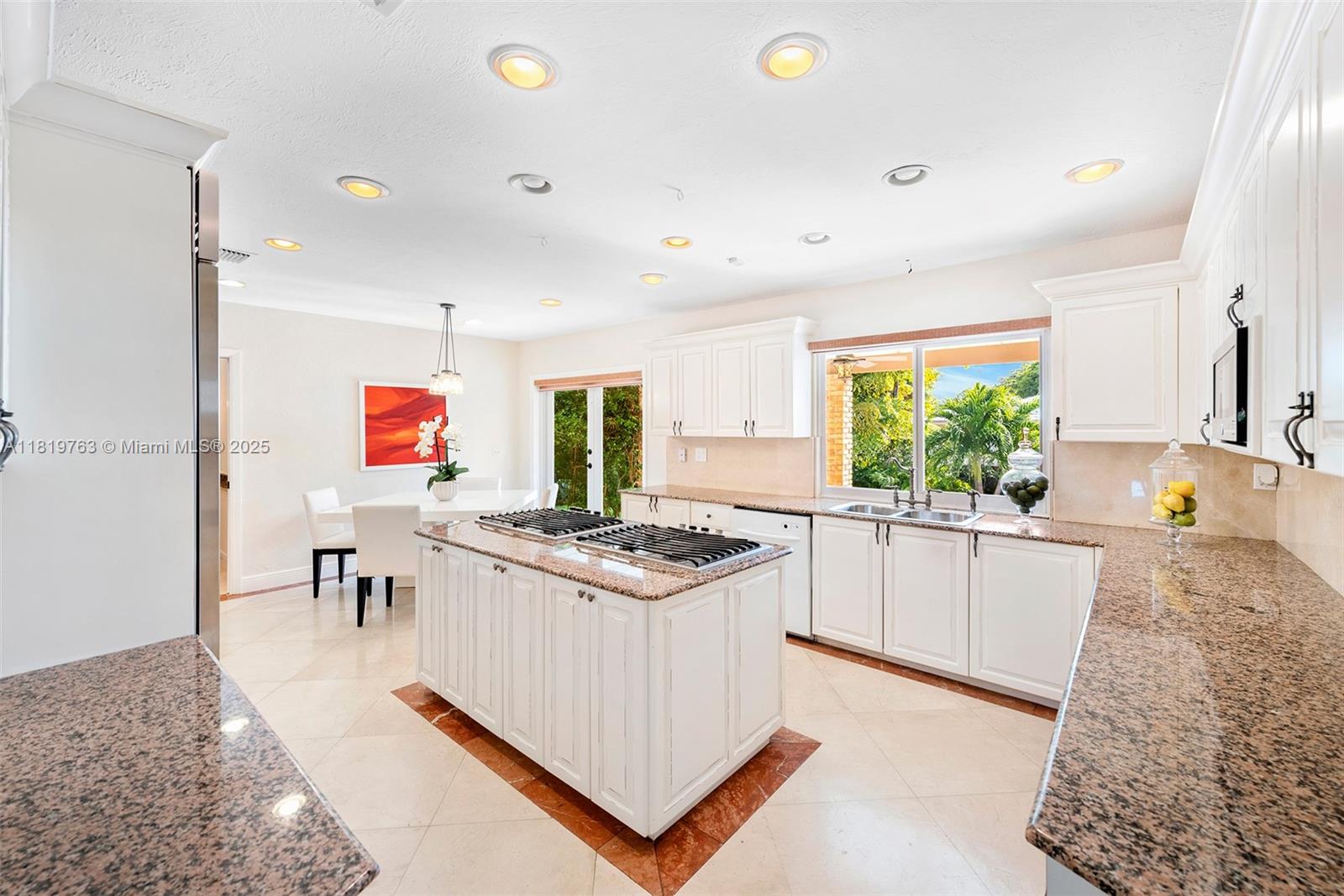 CUTLER BAY ESTATES - Residential