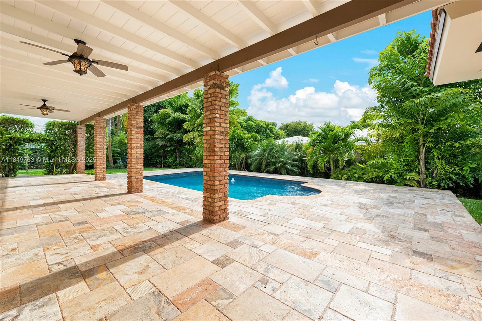 CUTLER BAY ESTATES - Residential