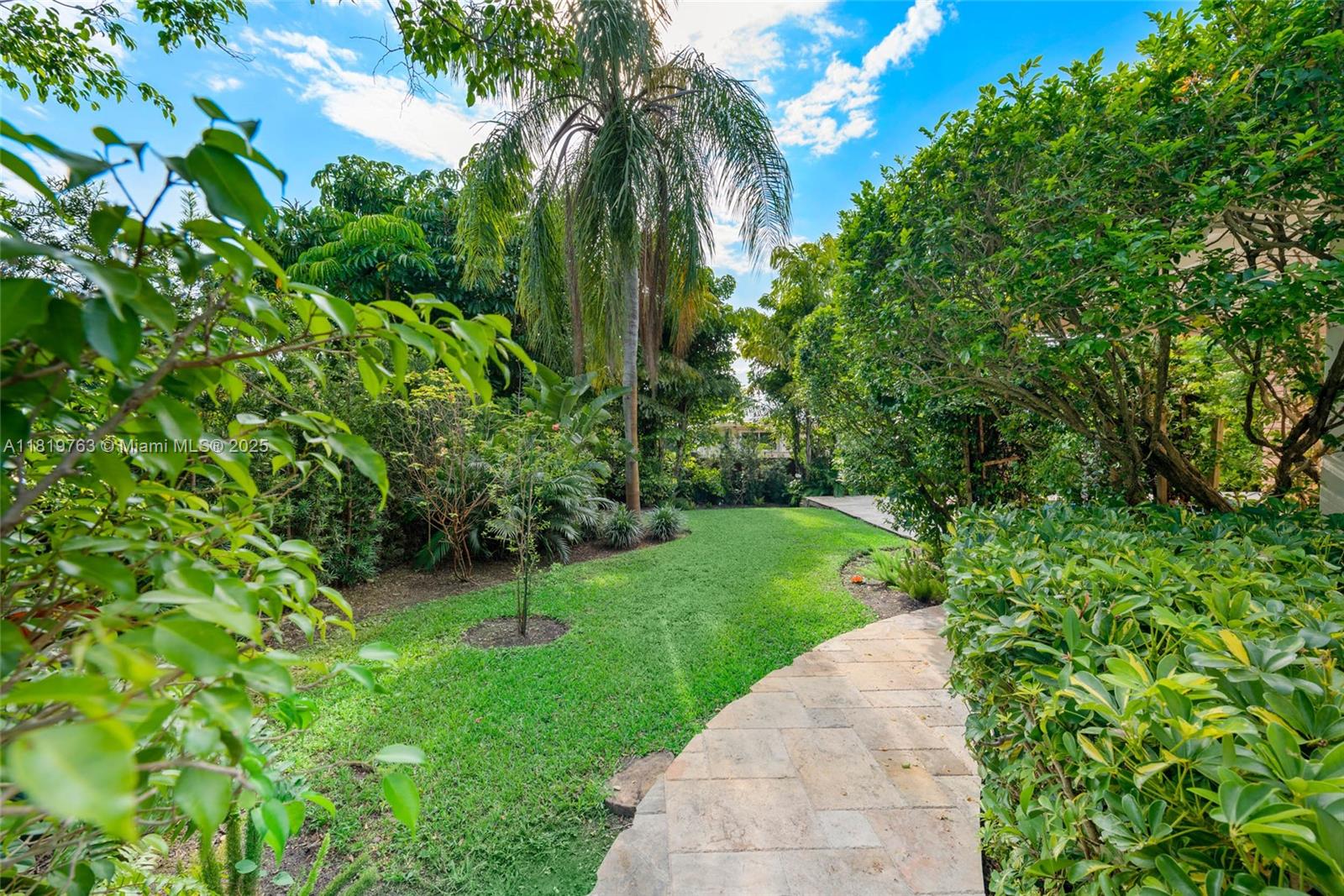 CUTLER BAY ESTATES - Residential