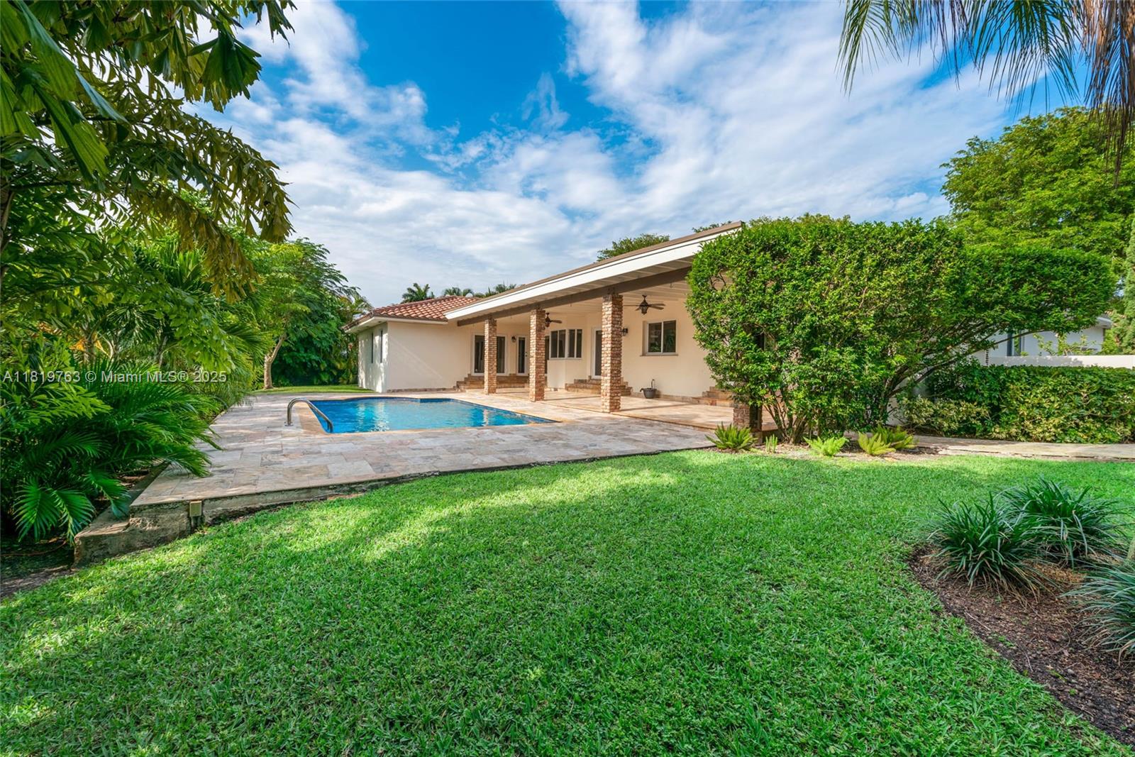 CUTLER BAY ESTATES - Residential