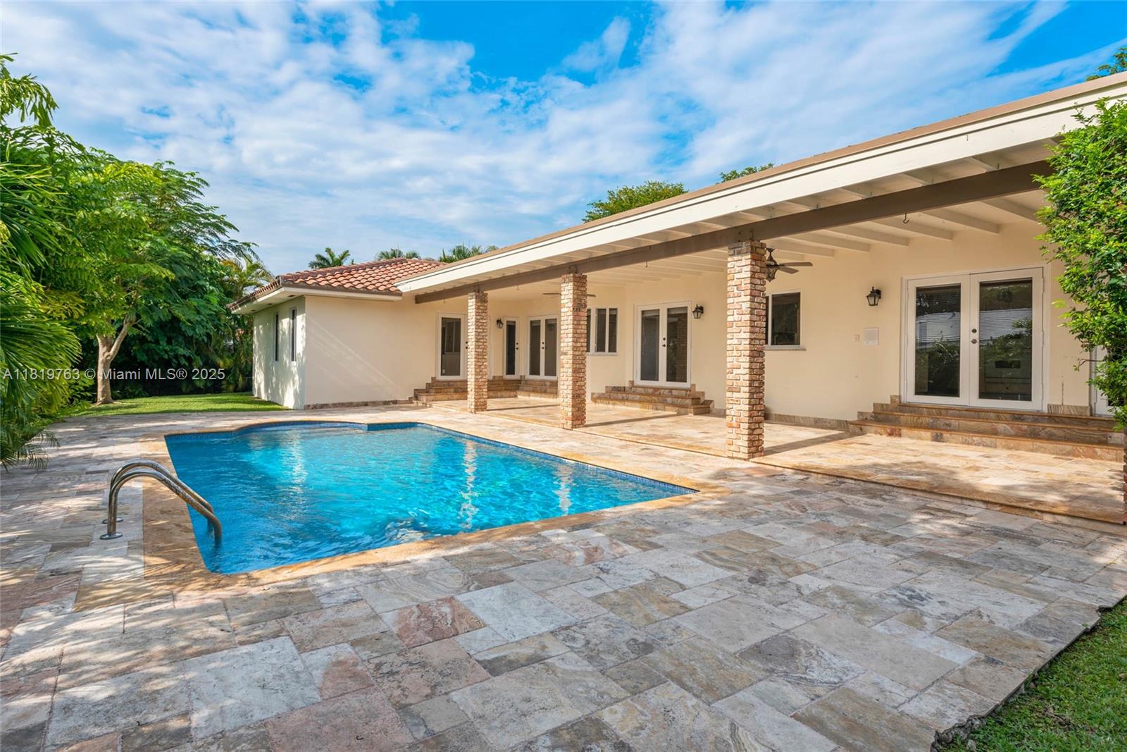 CUTLER BAY ESTATES - Residential