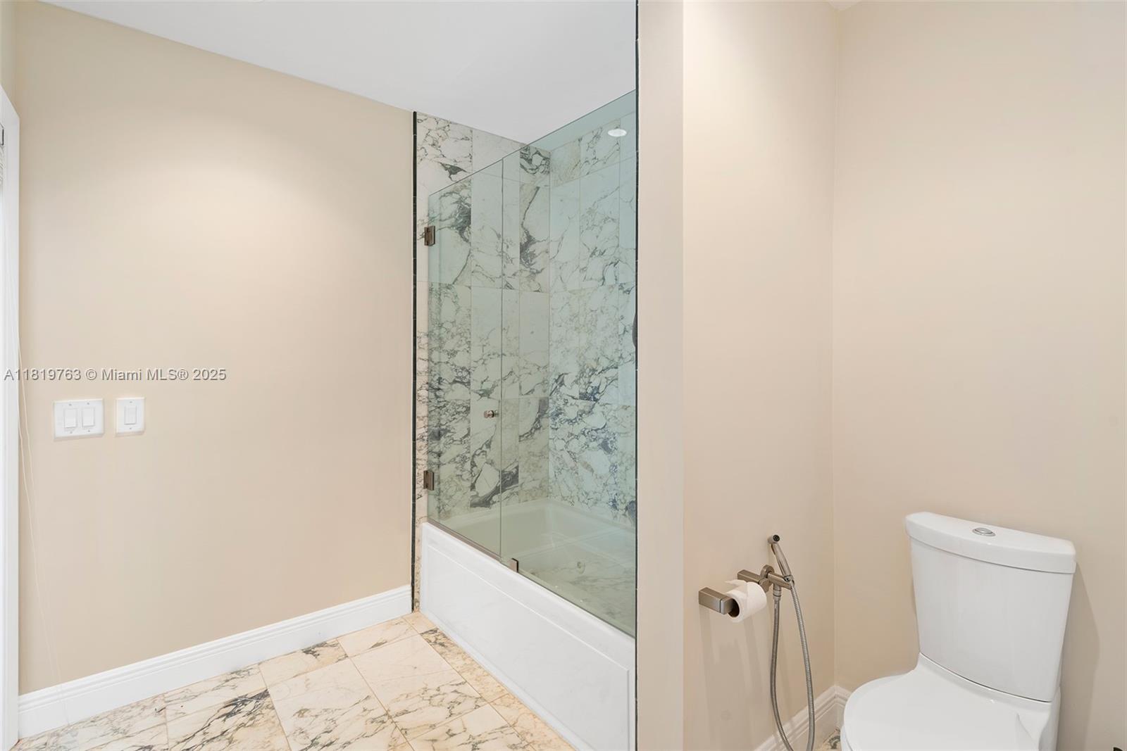 CUTLER BAY ESTATES - Residential