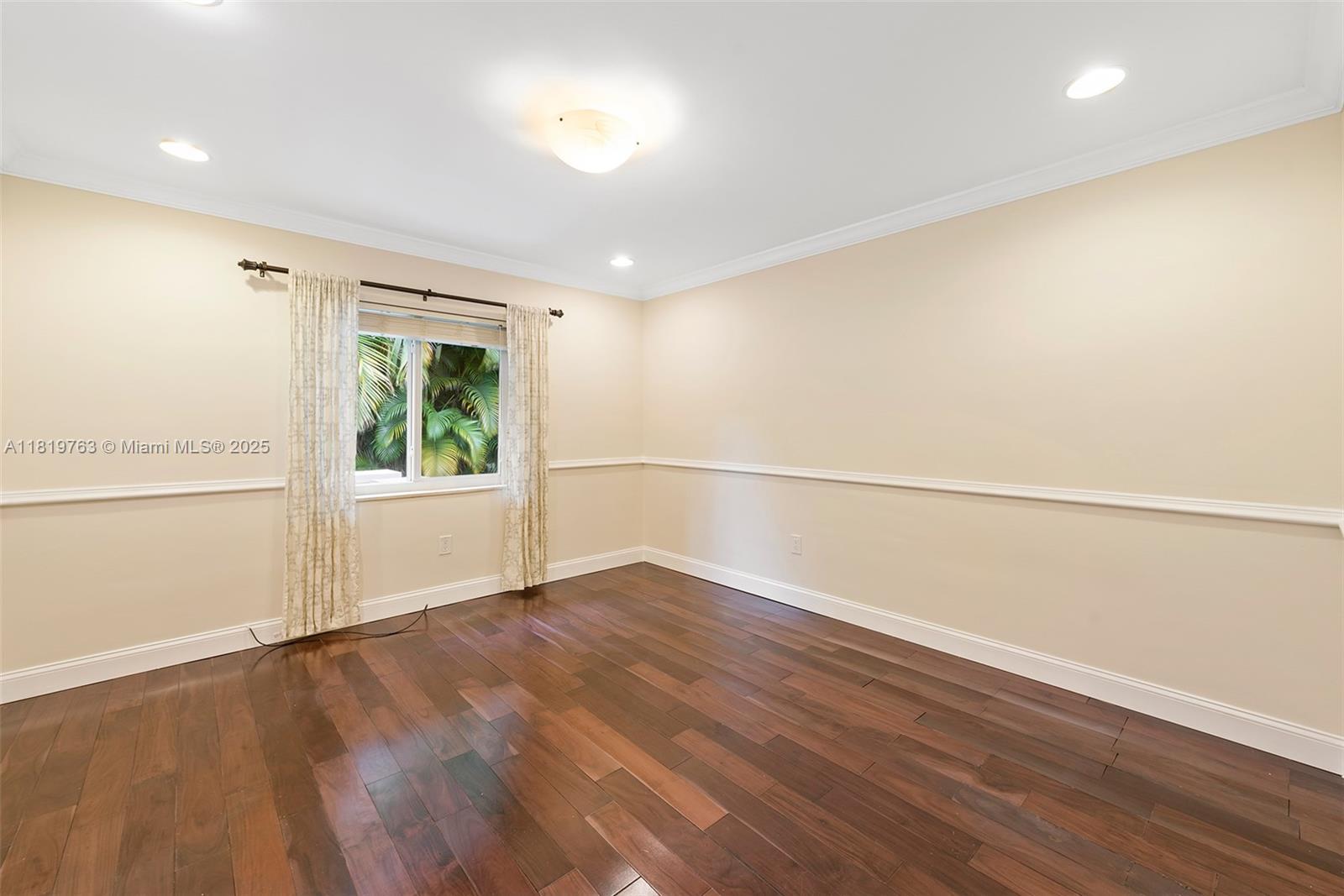 CUTLER BAY ESTATES - Residential