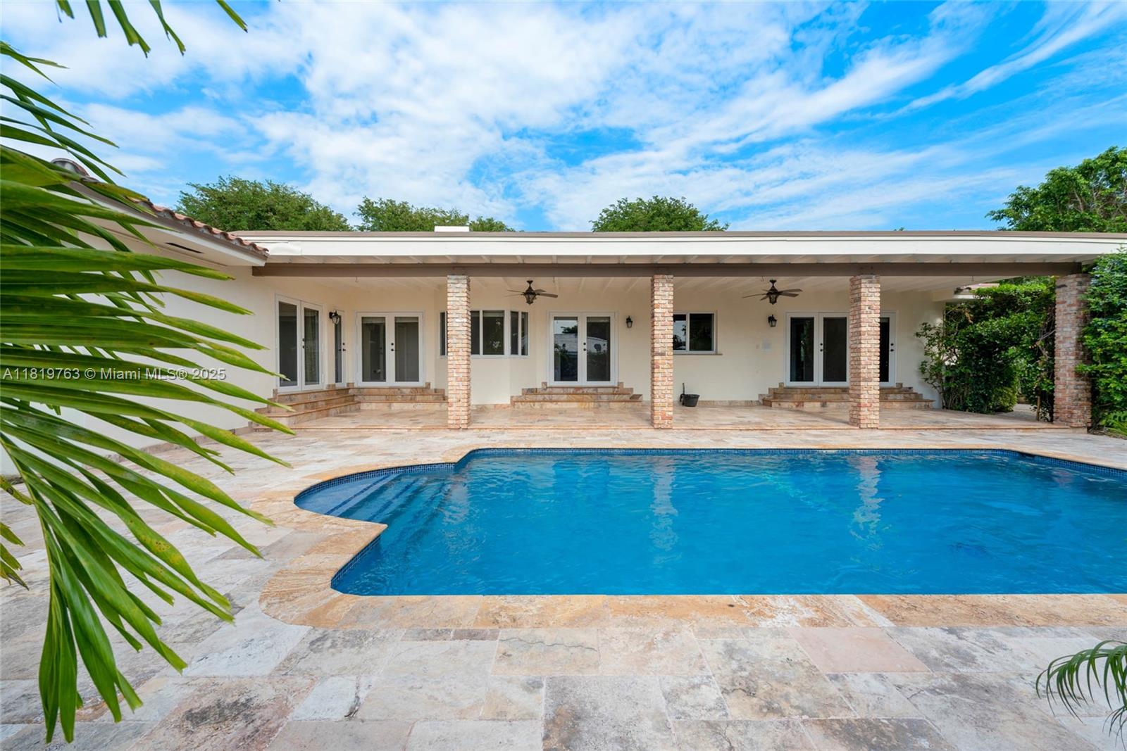 CUTLER BAY ESTATES - Residential