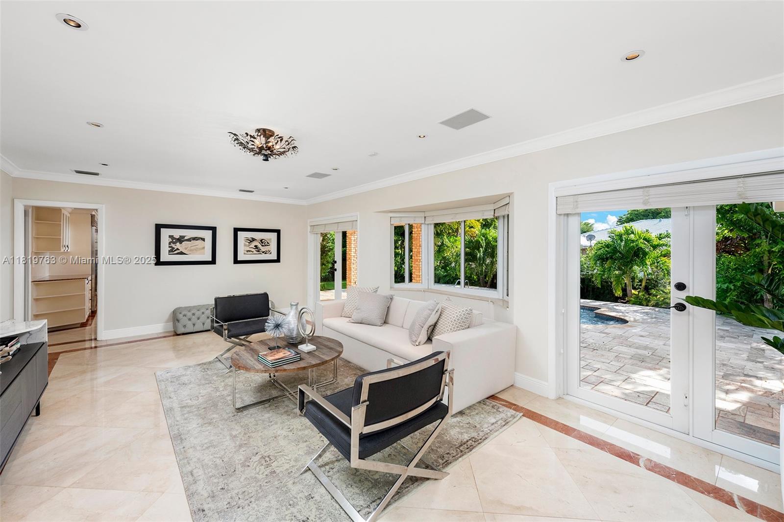 CUTLER BAY ESTATES - Residential
