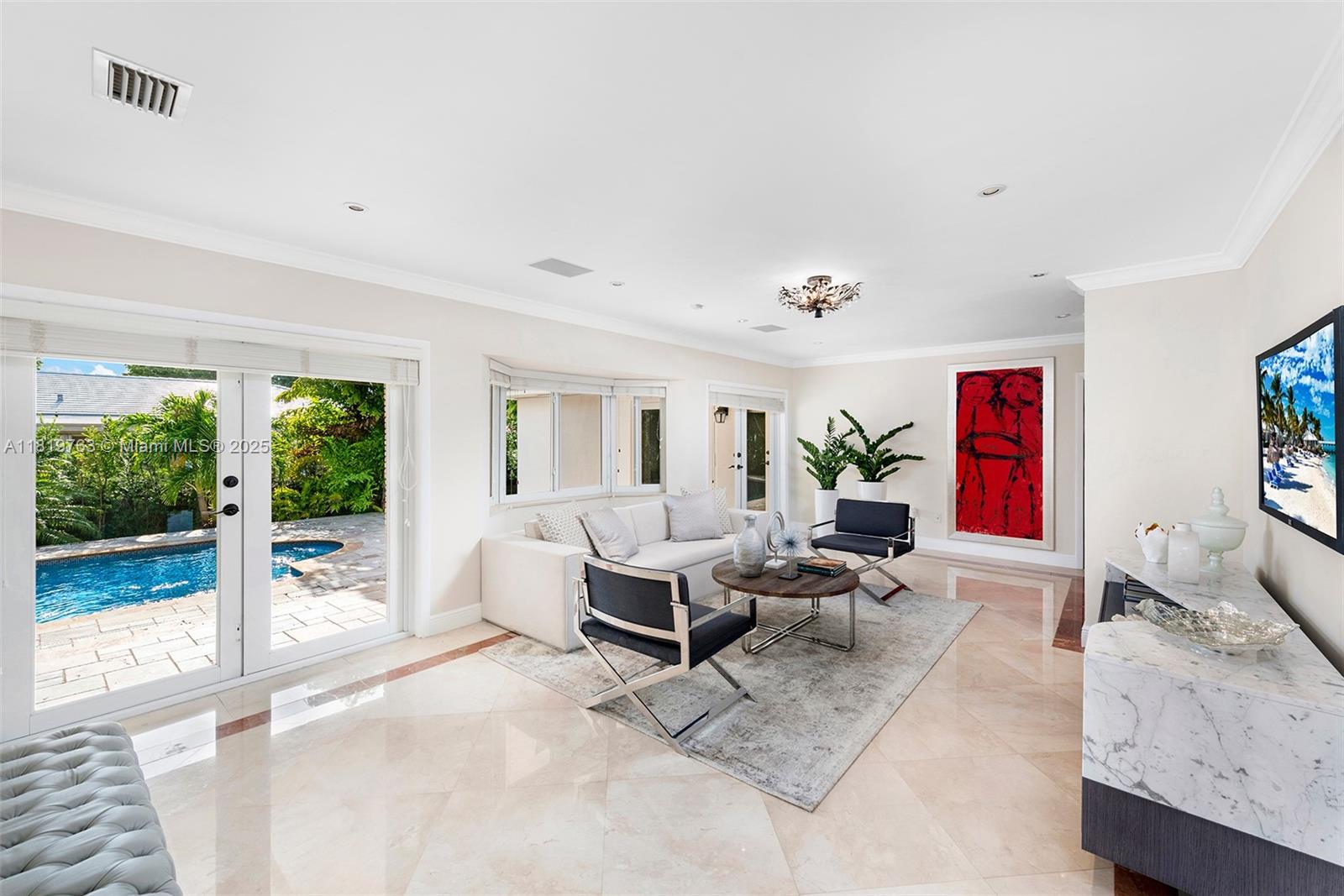 CUTLER BAY ESTATES - Residential