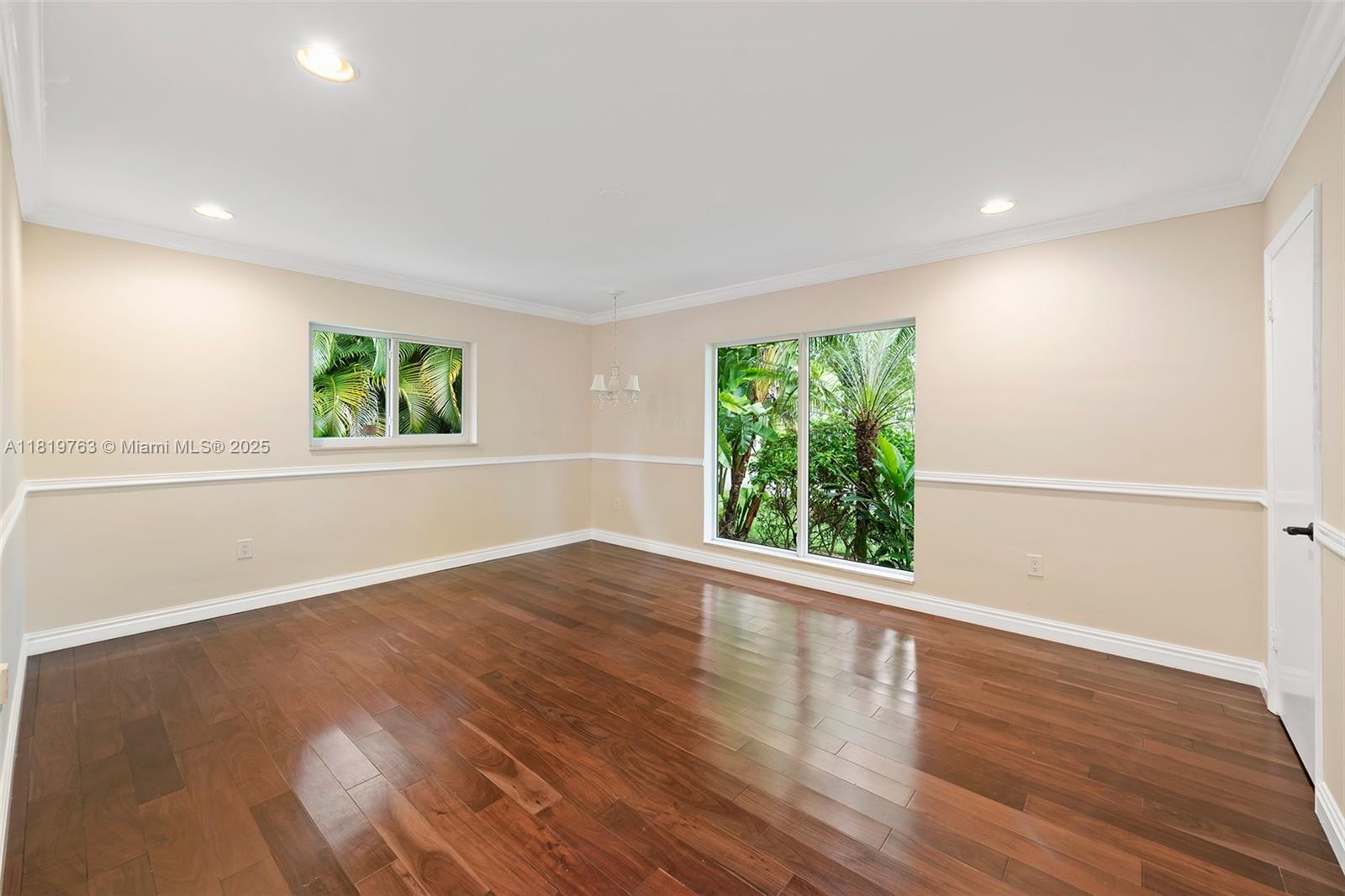 CUTLER BAY ESTATES - Residential