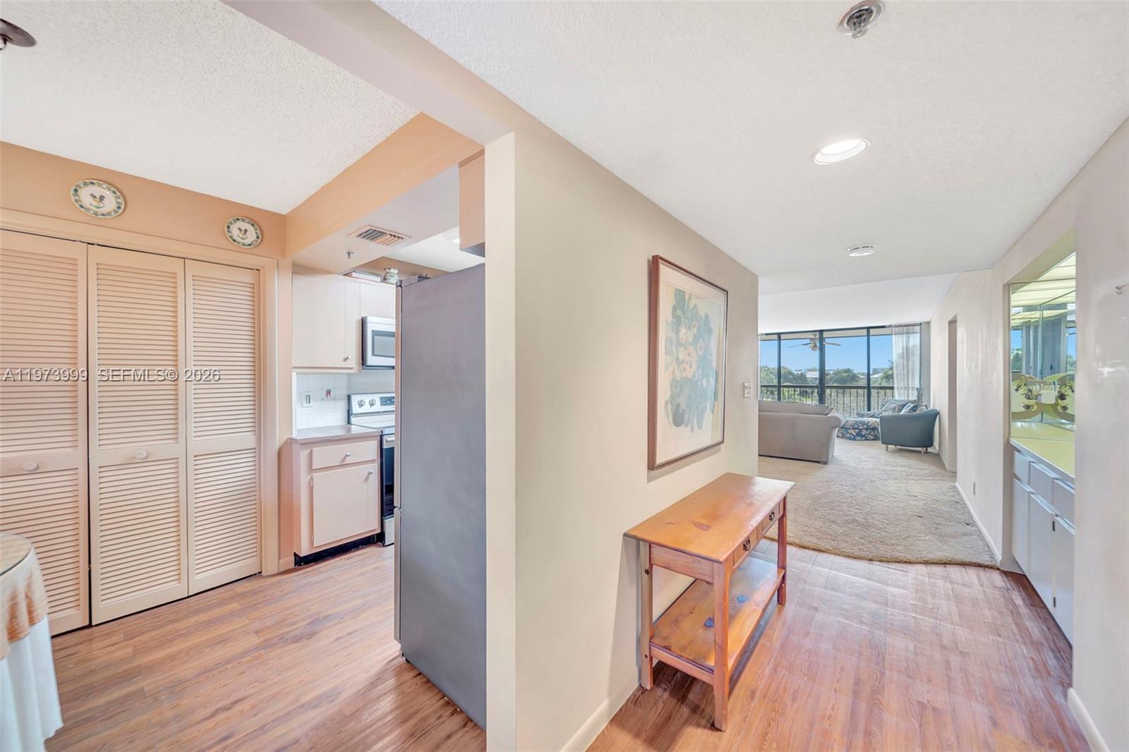 GLENS CONDO - Residential