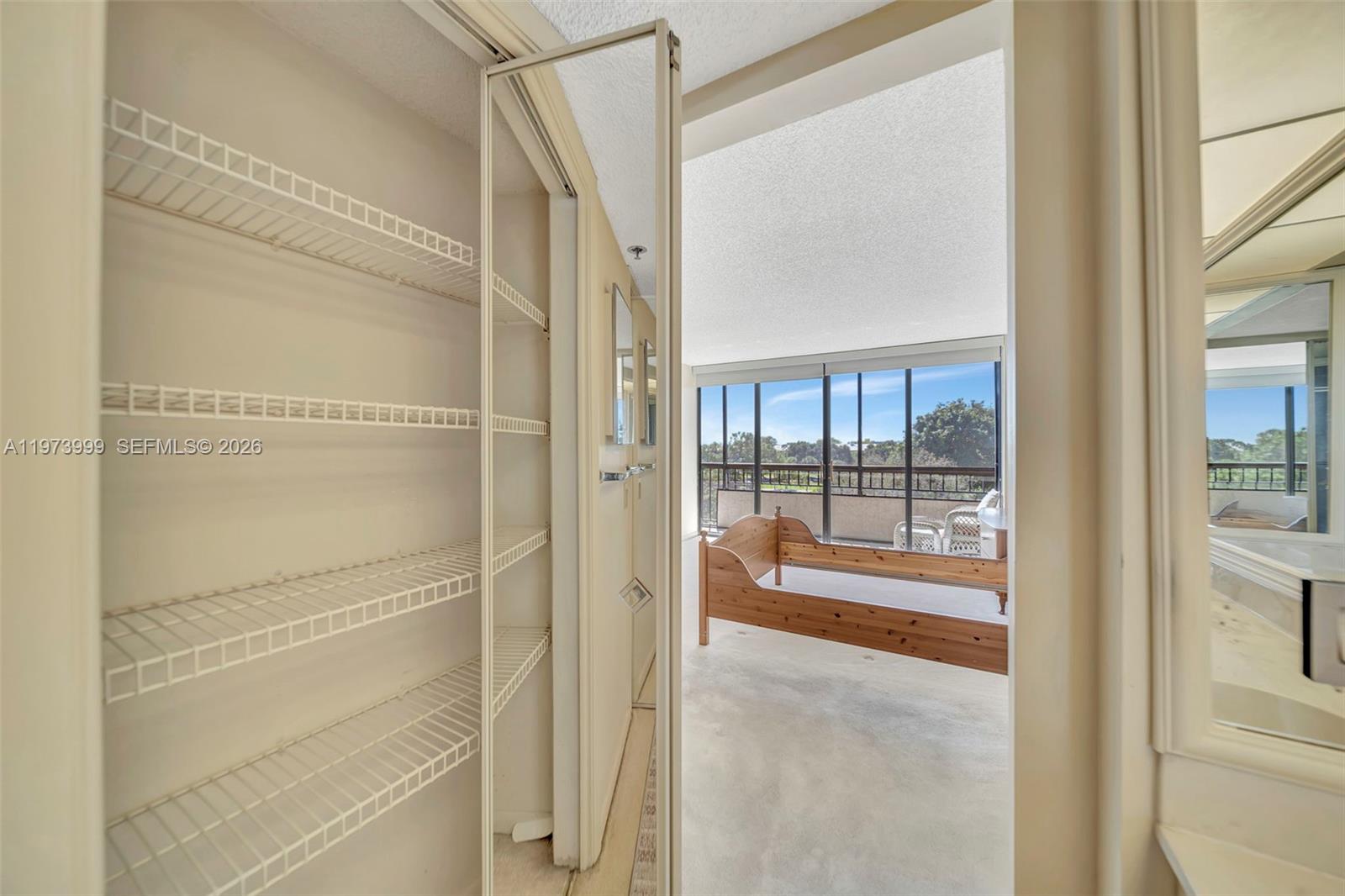 GLENS CONDO - Residential