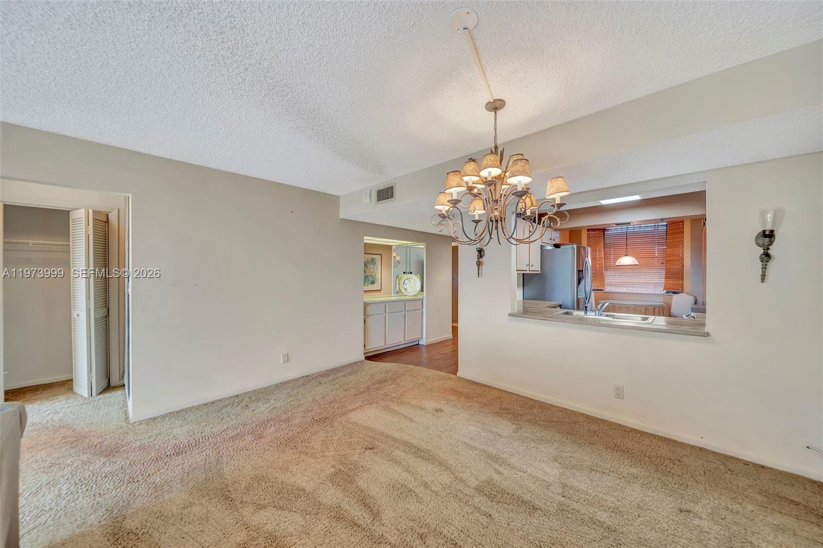 GLENS CONDO - Residential