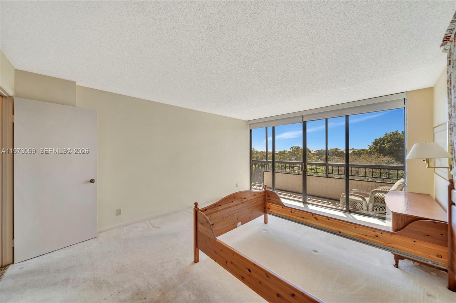 GLENS CONDO - Residential