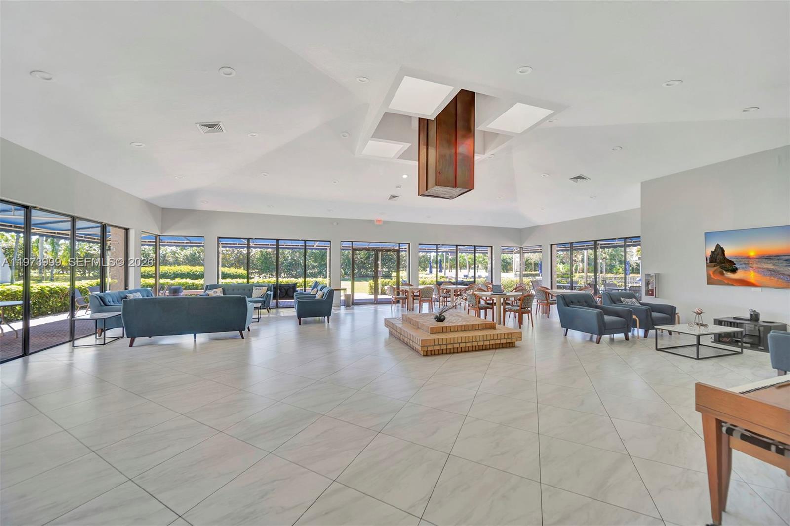 GLENS CONDO - Residential