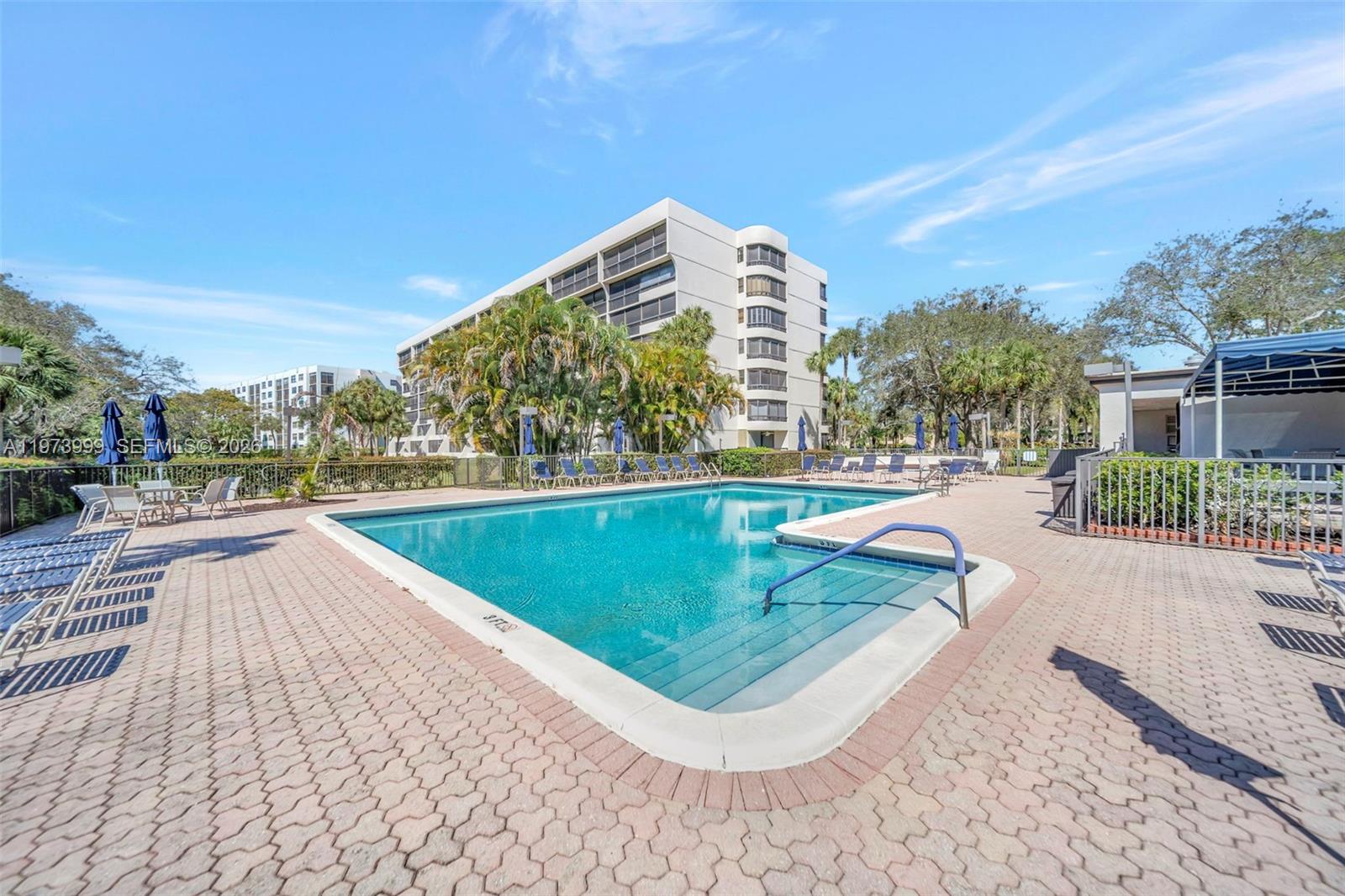 GLENS CONDO - Residential