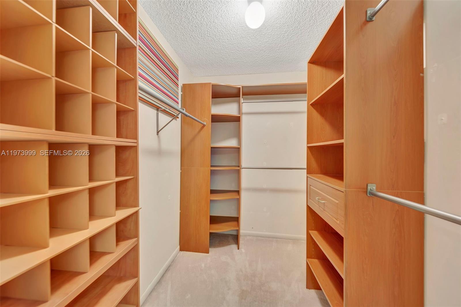 GLENS CONDO - Residential