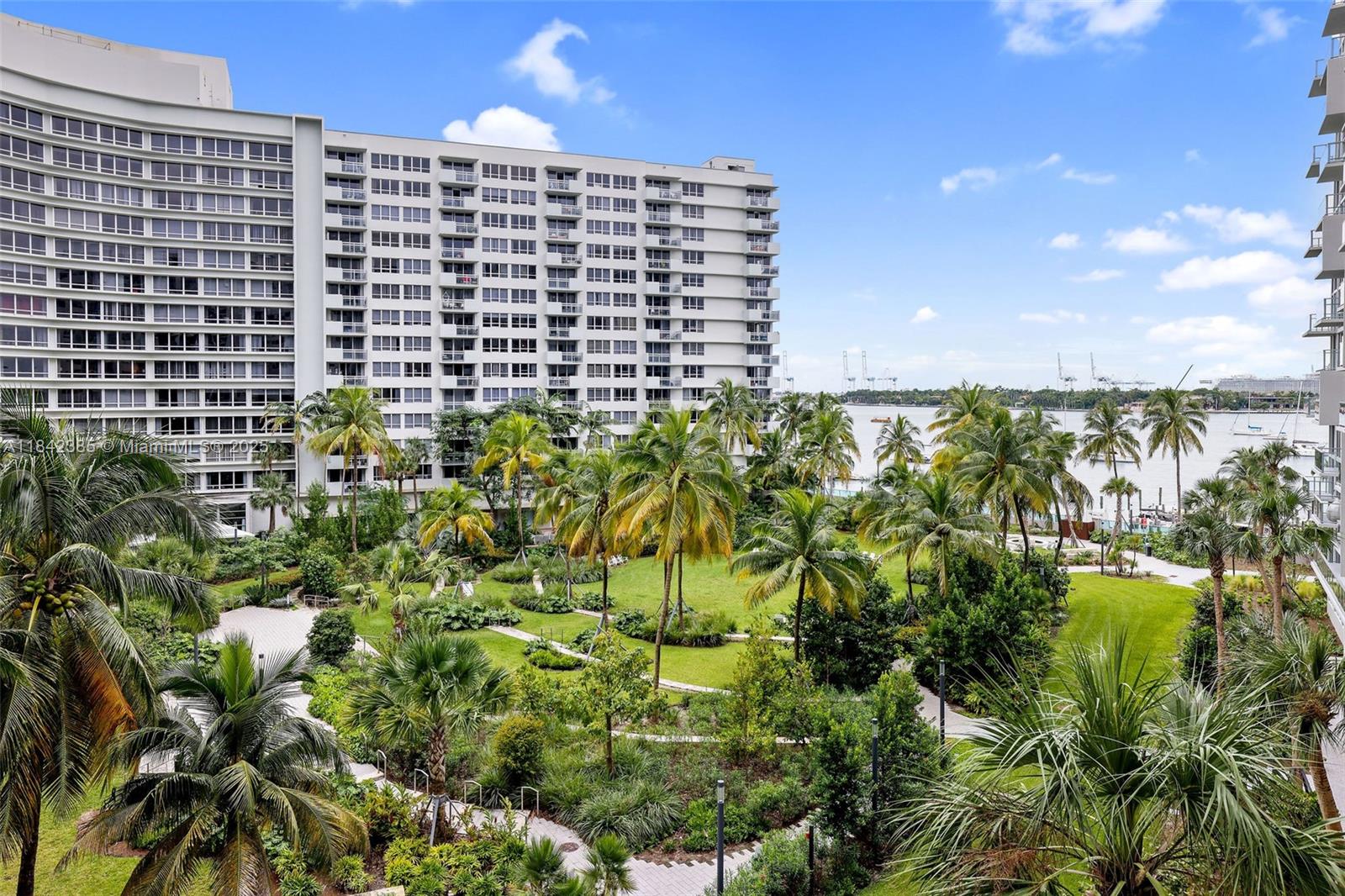 1500 Bay Rd N-0323