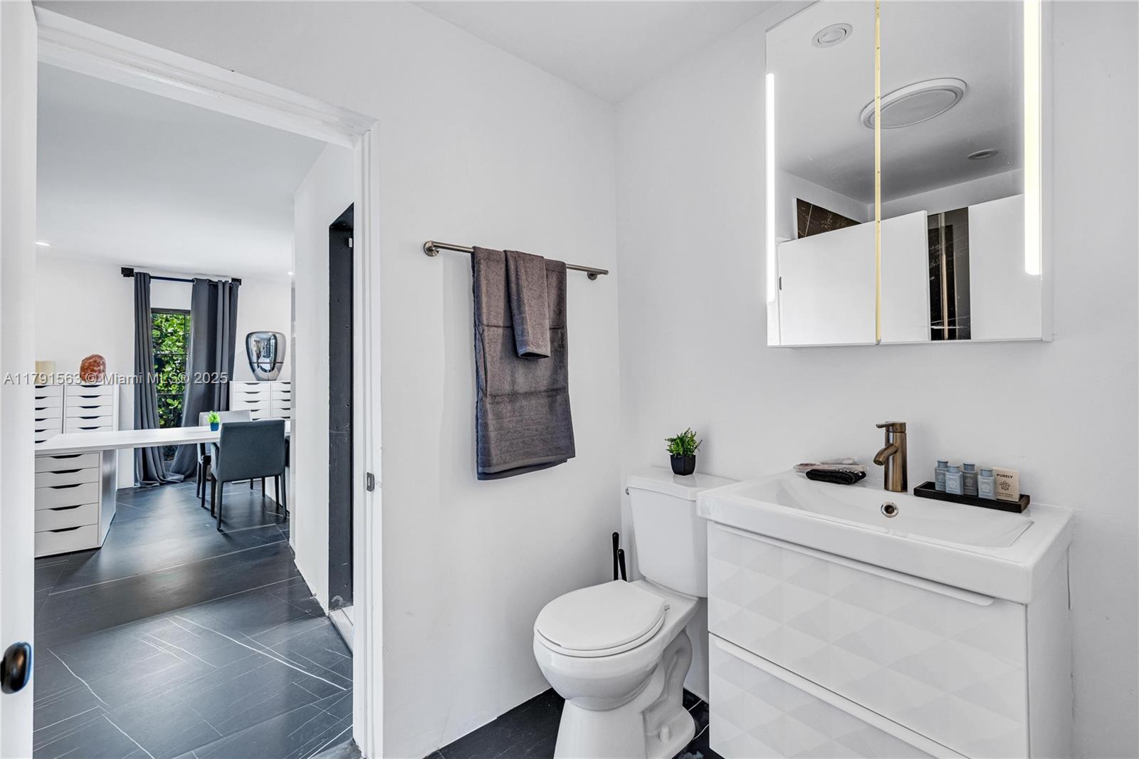 REV PL OF BAY VIEW TERR - Residential Lease