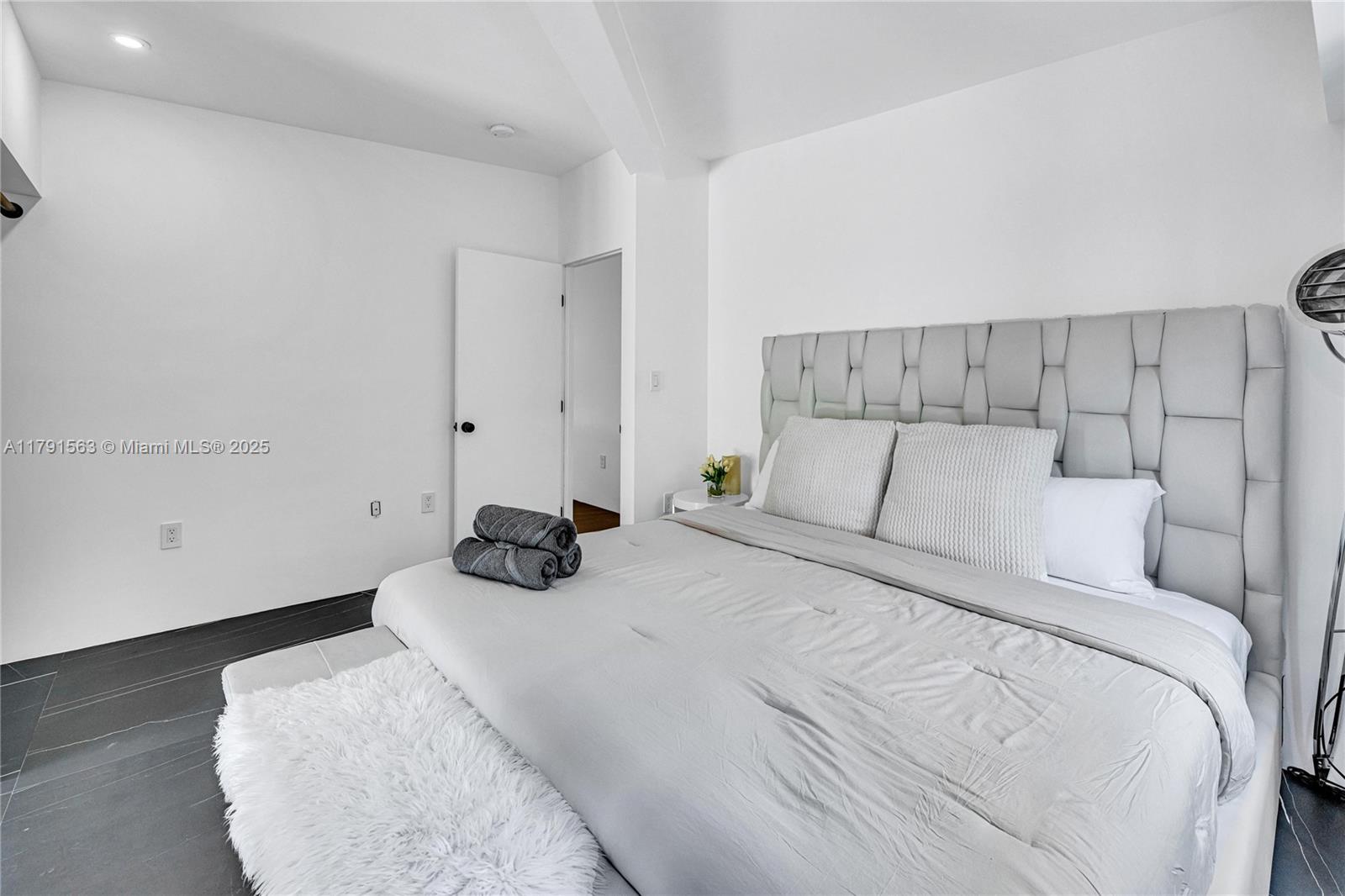 REV PL OF BAY VIEW TERR - Residential Lease