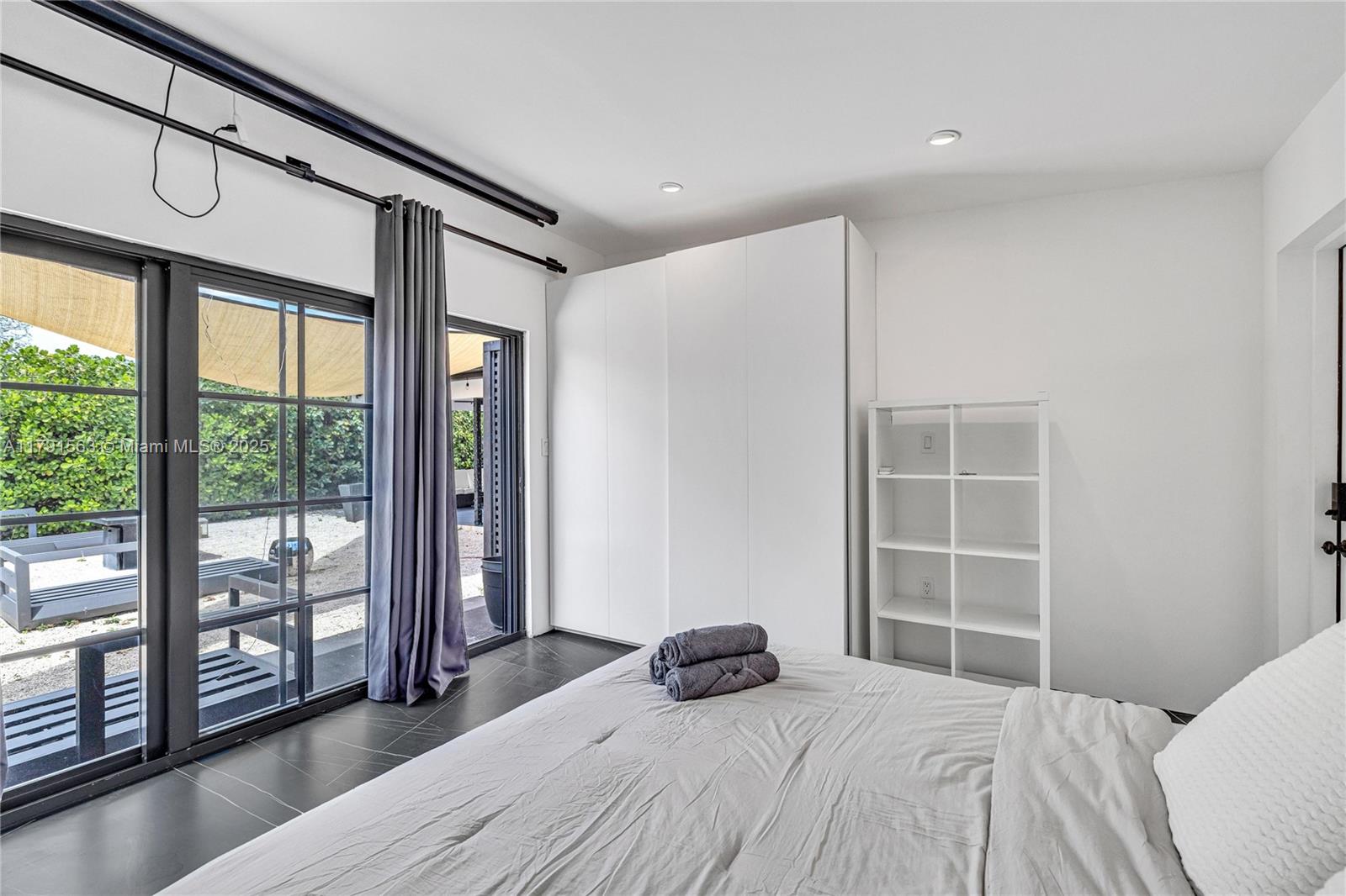 REV PL OF BAY VIEW TERR - Residential Lease