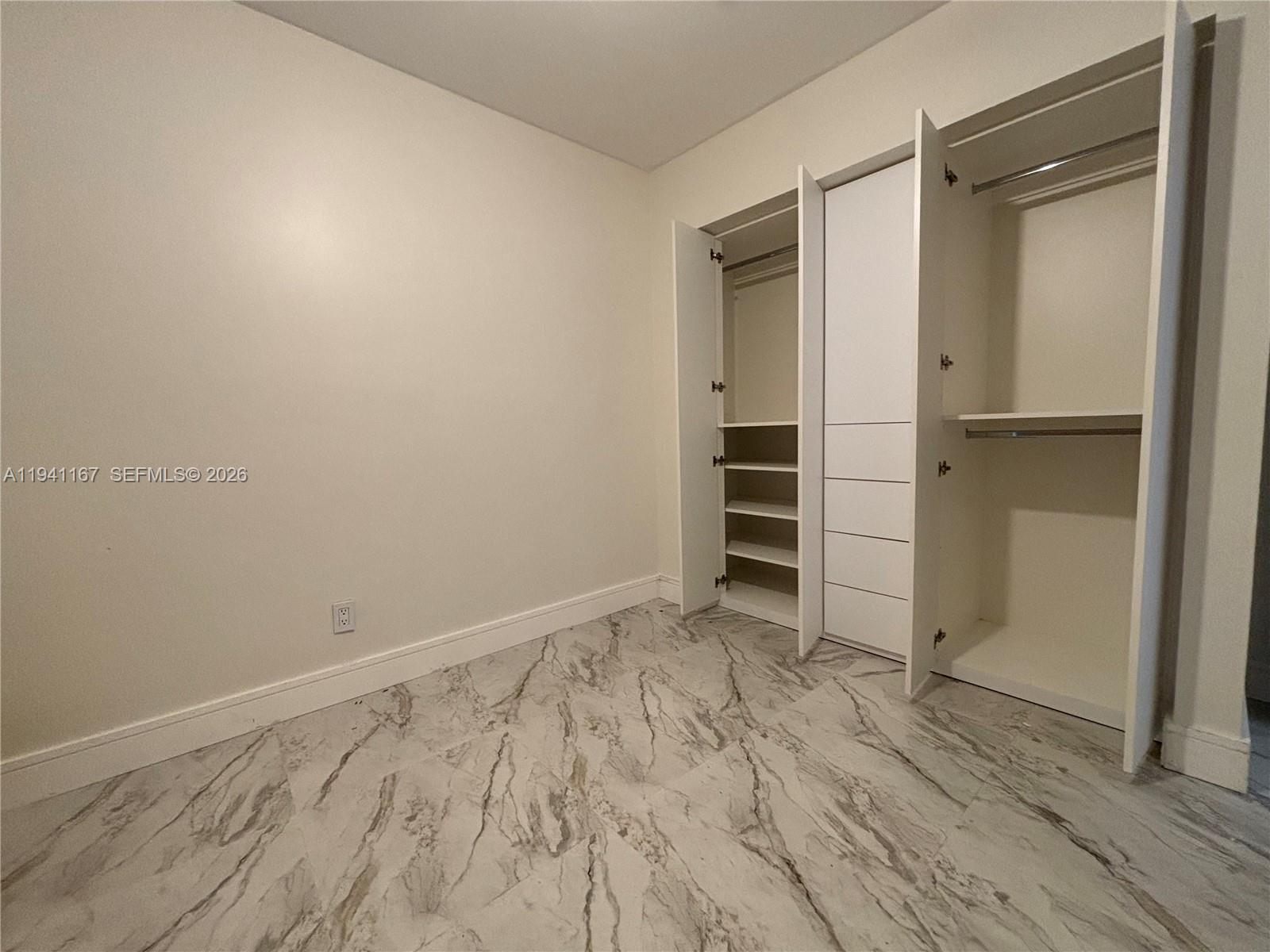 WOODSCAPE TOWNHOMES - Residential