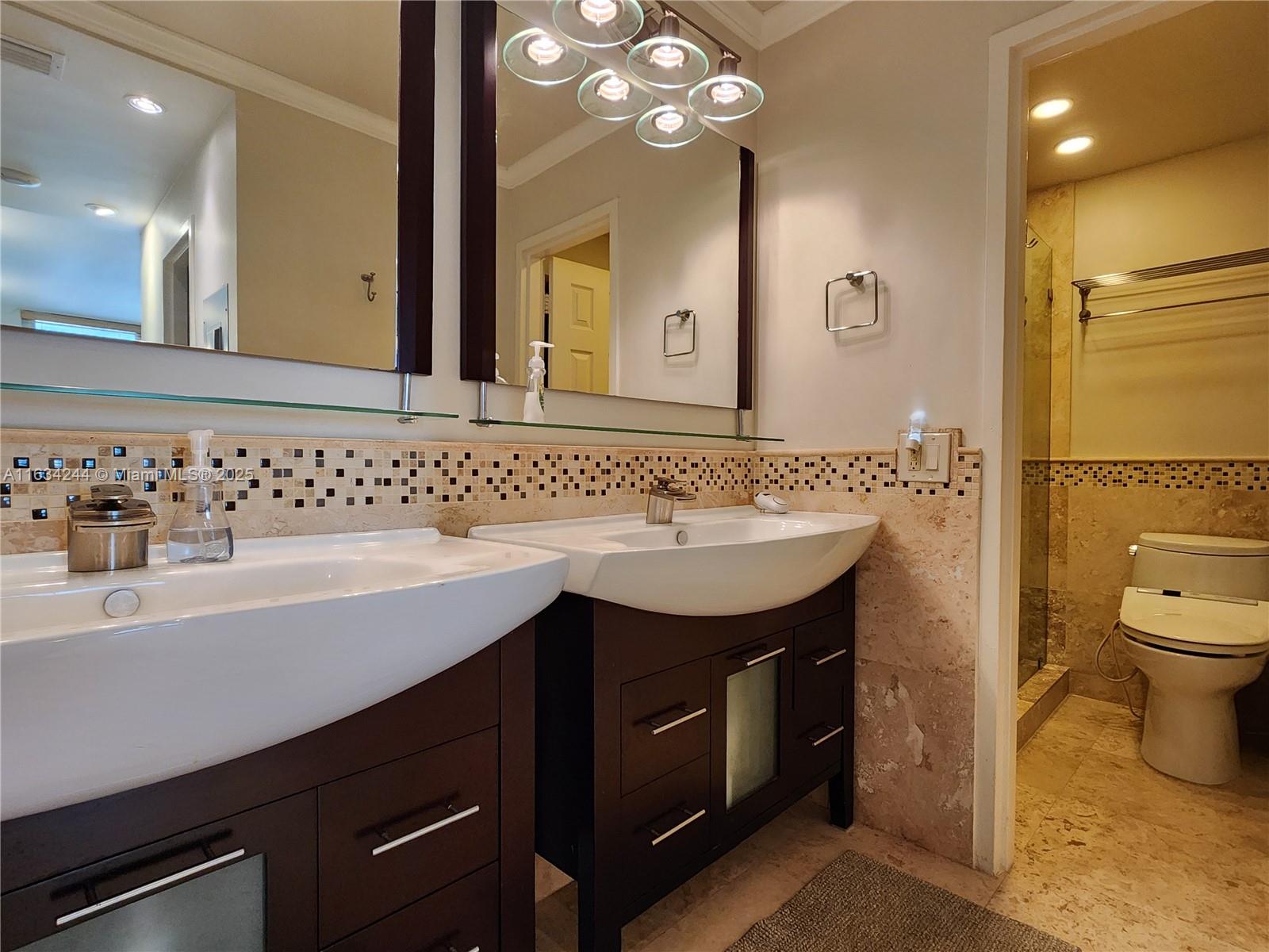 ALEXANDER TOWERS CONDO - Residential Lease