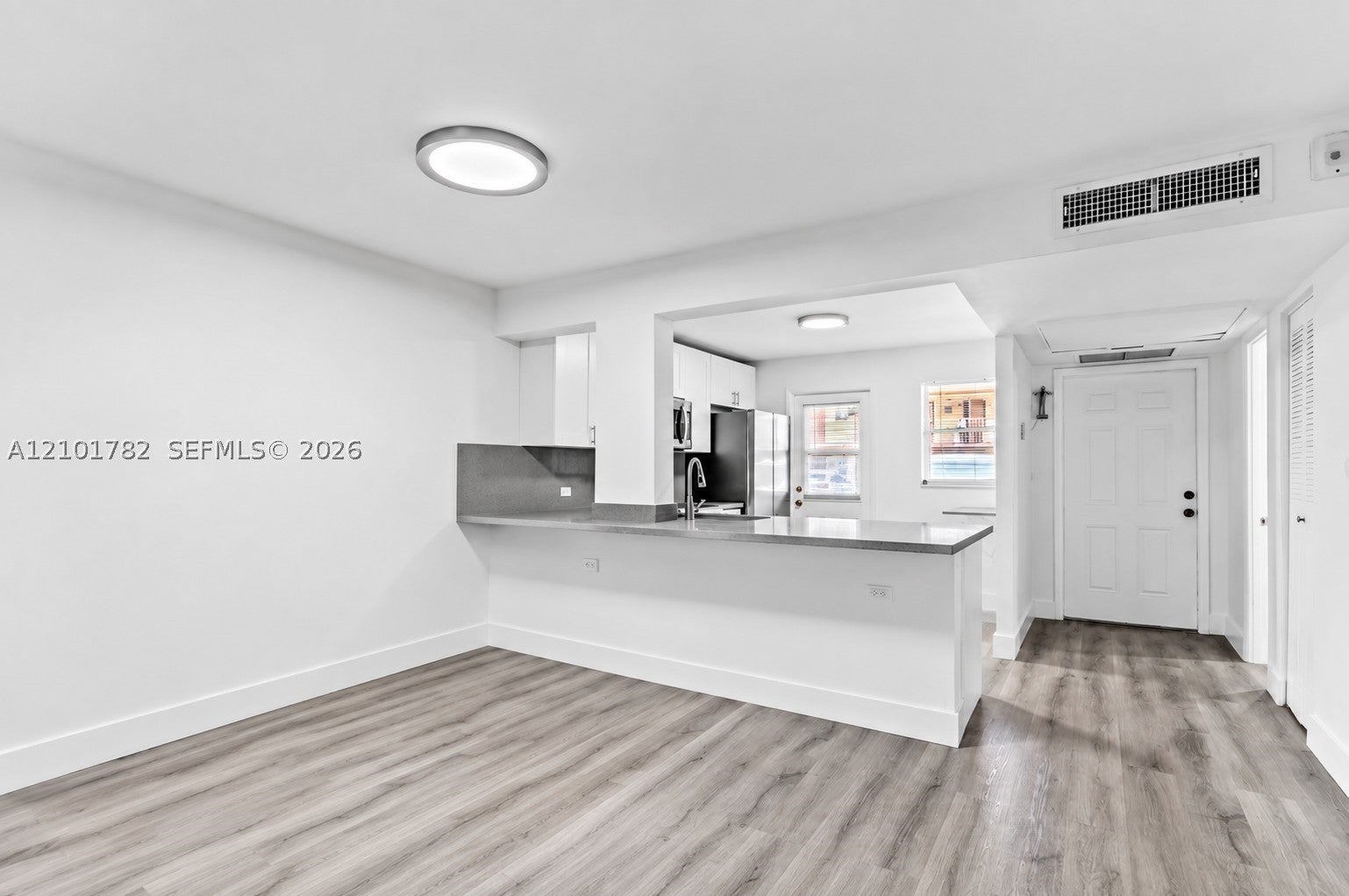 445 NE 195th St 125