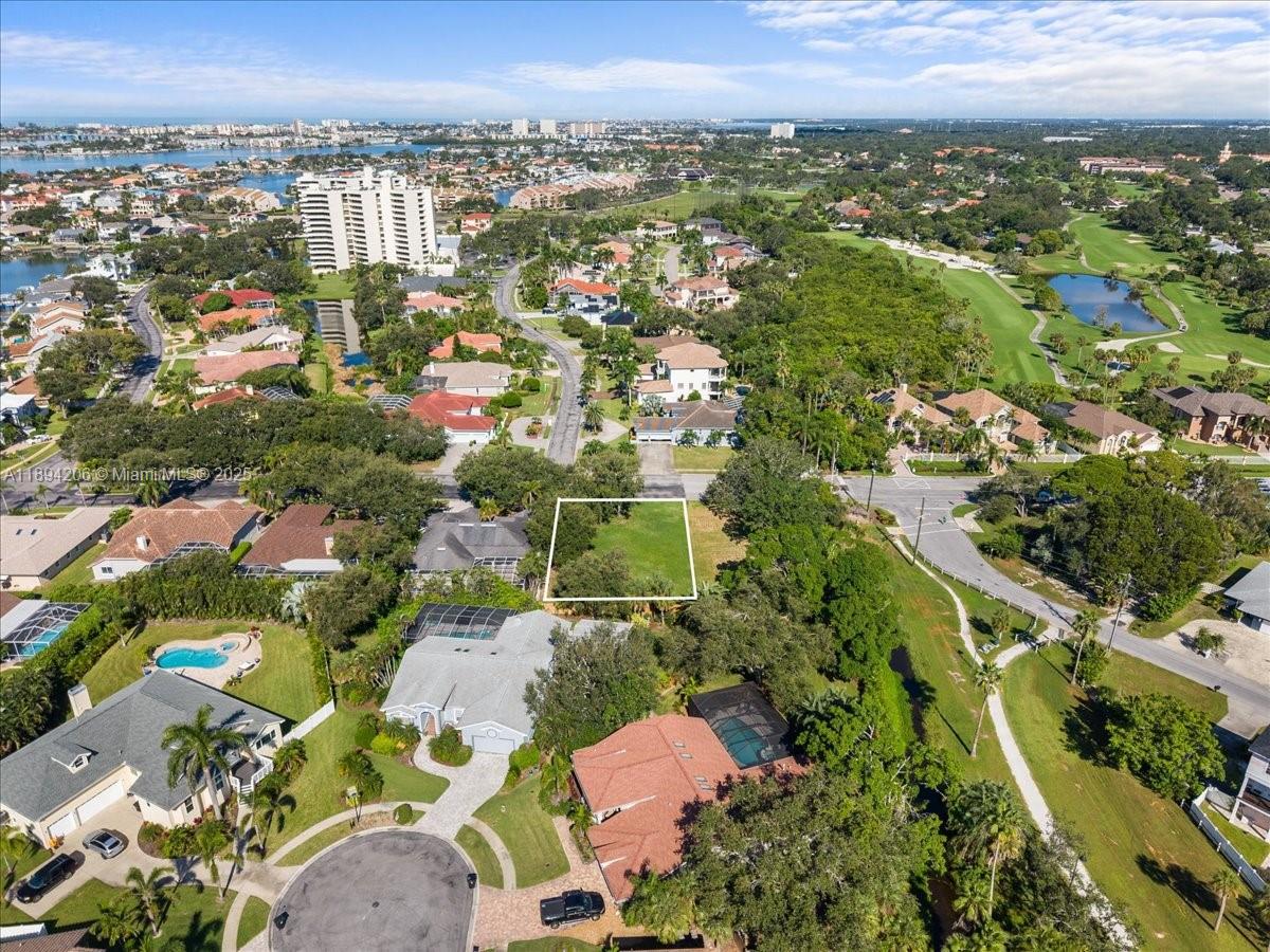 SKIMMER POINT - Land