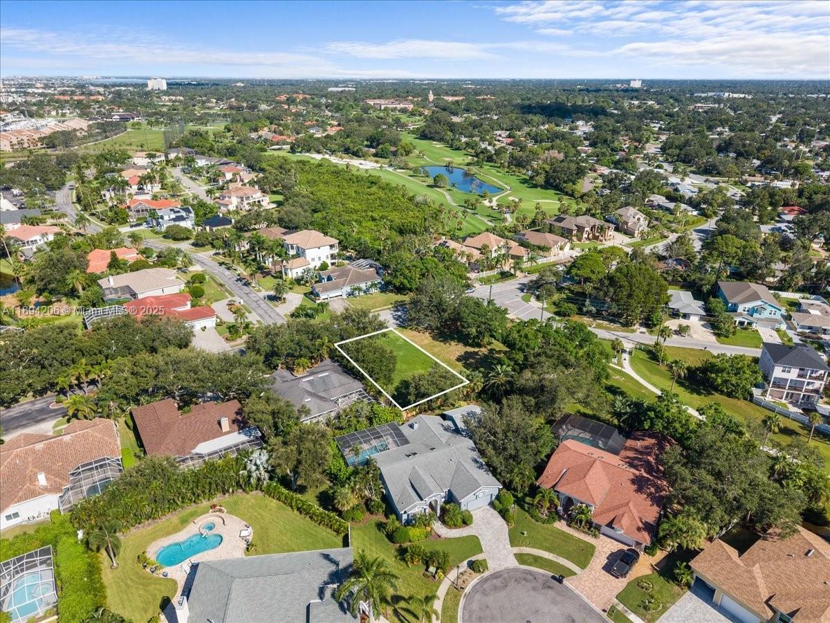 SKIMMER POINT - Land