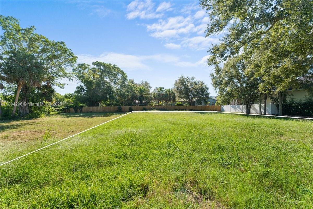 SKIMMER POINT - Land