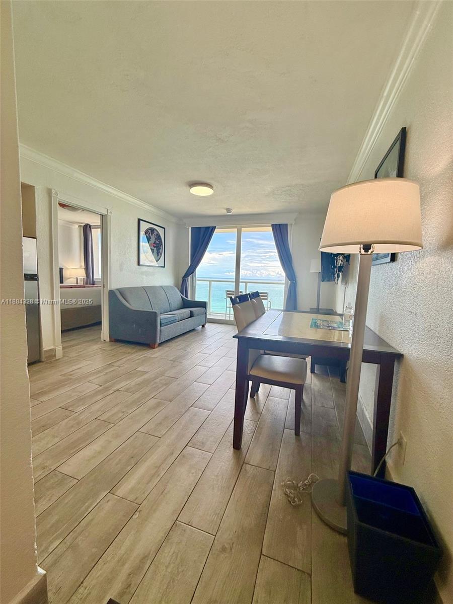 Aventura Beach Club - Residential