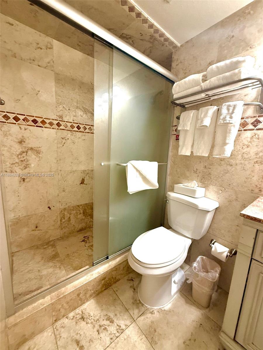 Aventura Beach Club - Residential