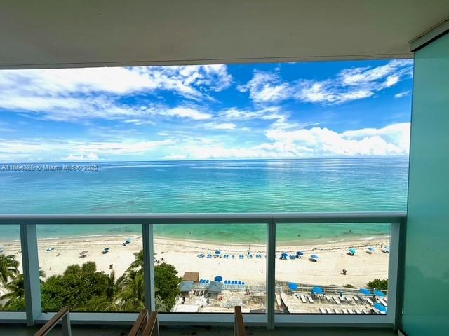 Aventura Beach Club - Residential