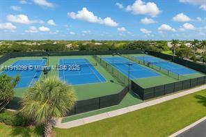 HILLCREST EAST NO 26 CONDO - Residential