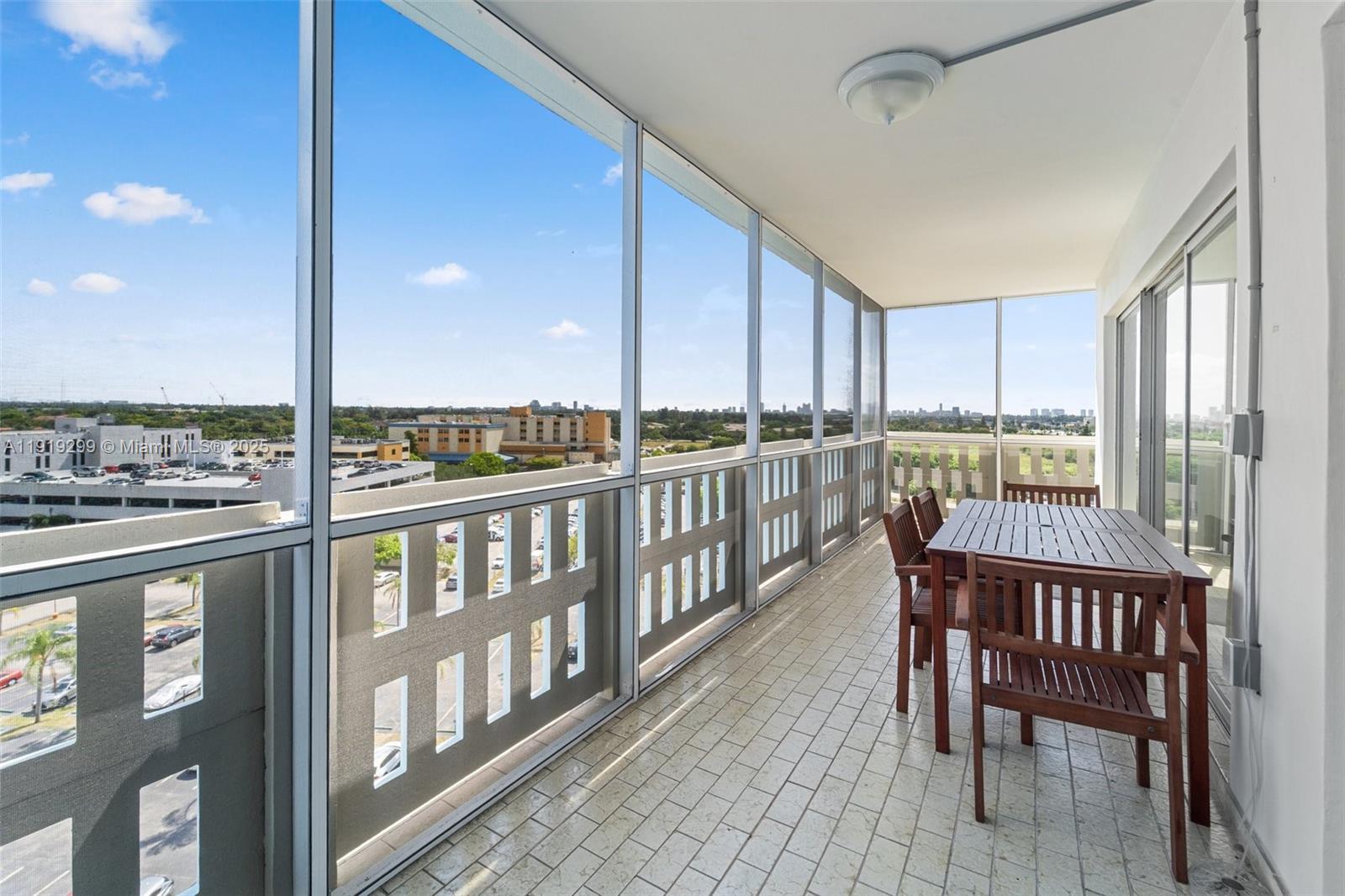 HILLCREST EAST NO 26 CONDO - Residential