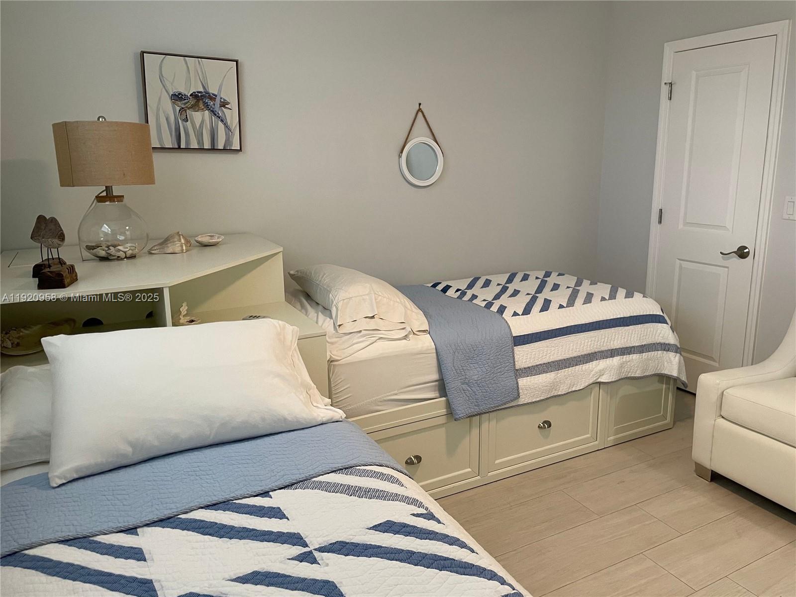 ADMIRALTY TOWERS CONDOMIN - Residential