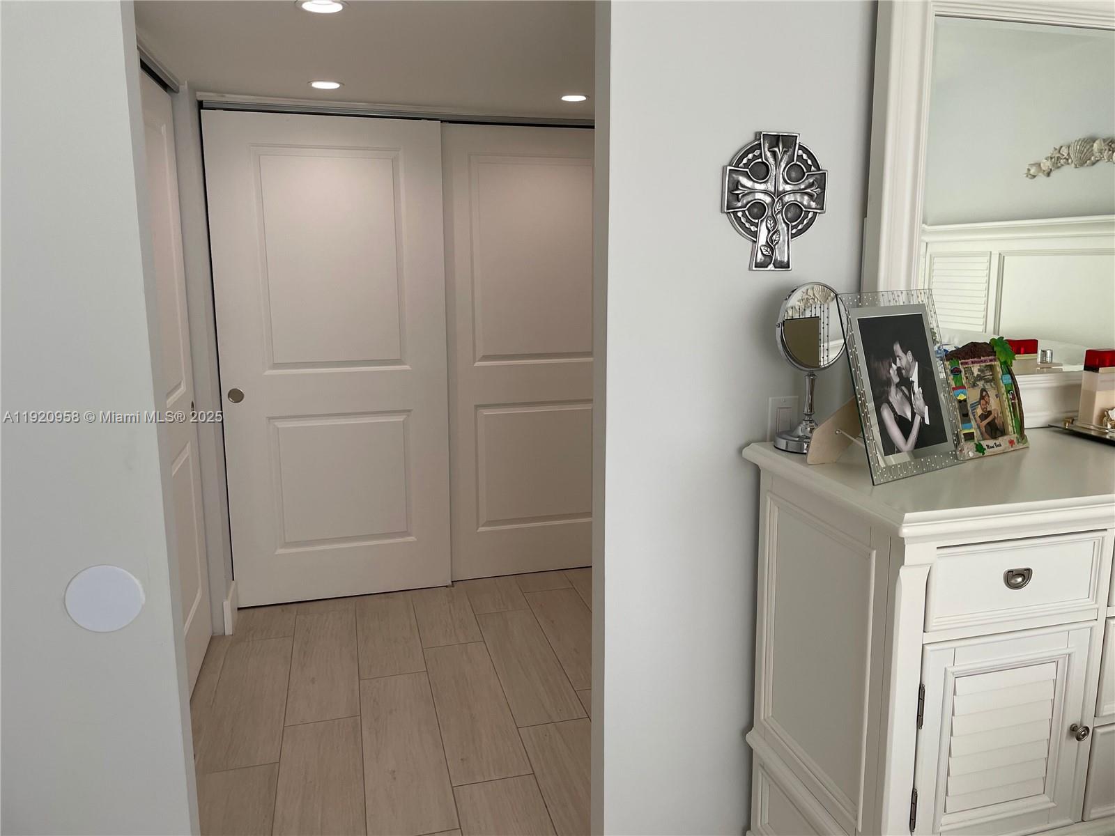 ADMIRALTY TOWERS CONDOMIN - Residential