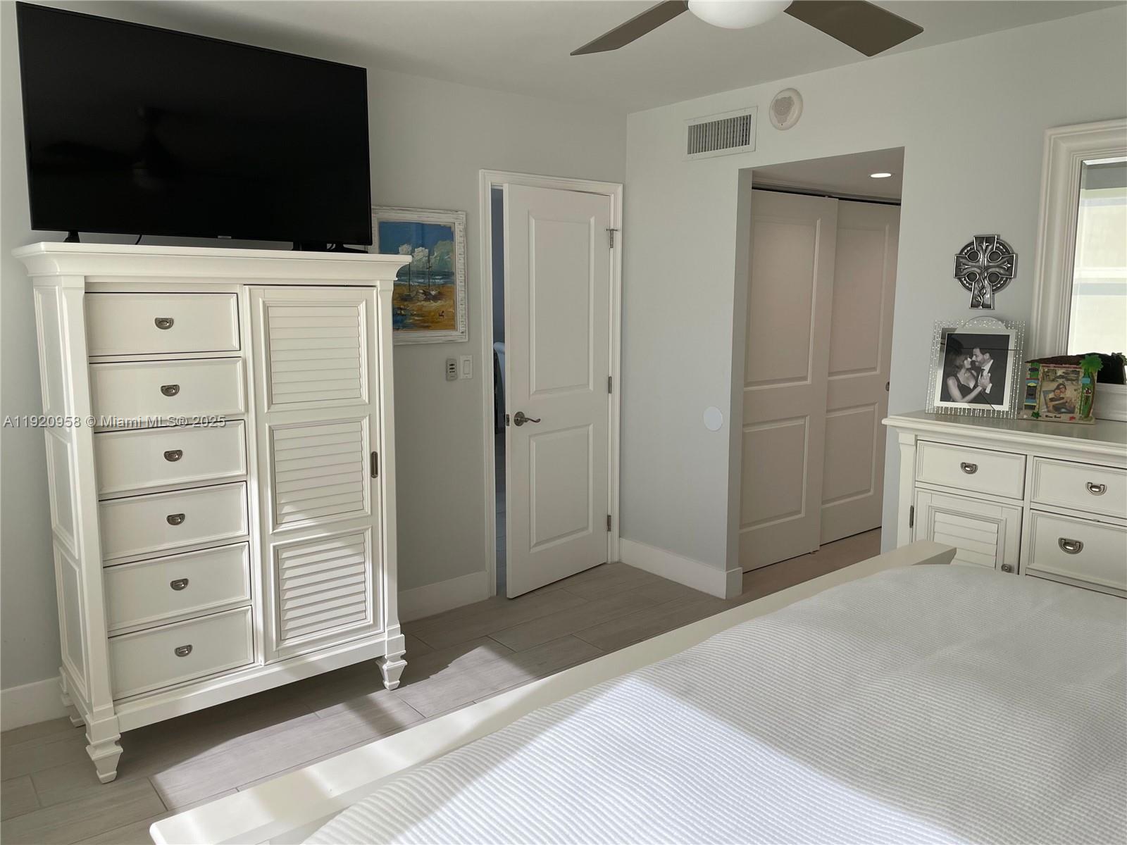 ADMIRALTY TOWERS CONDOMIN - Residential