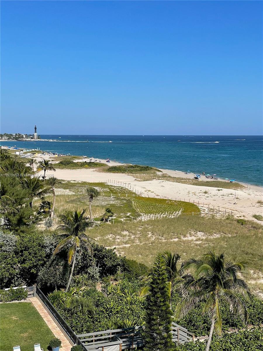 ADMIRALTY TOWERS CONDOMIN - Residential