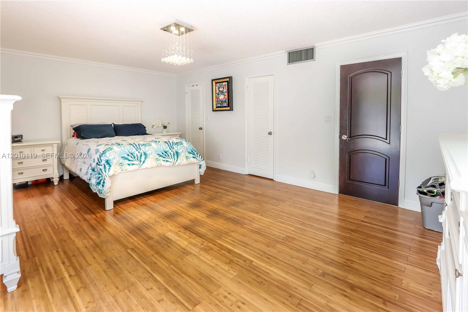 TOWNHOUSES OF VENETIAN PA - Residential